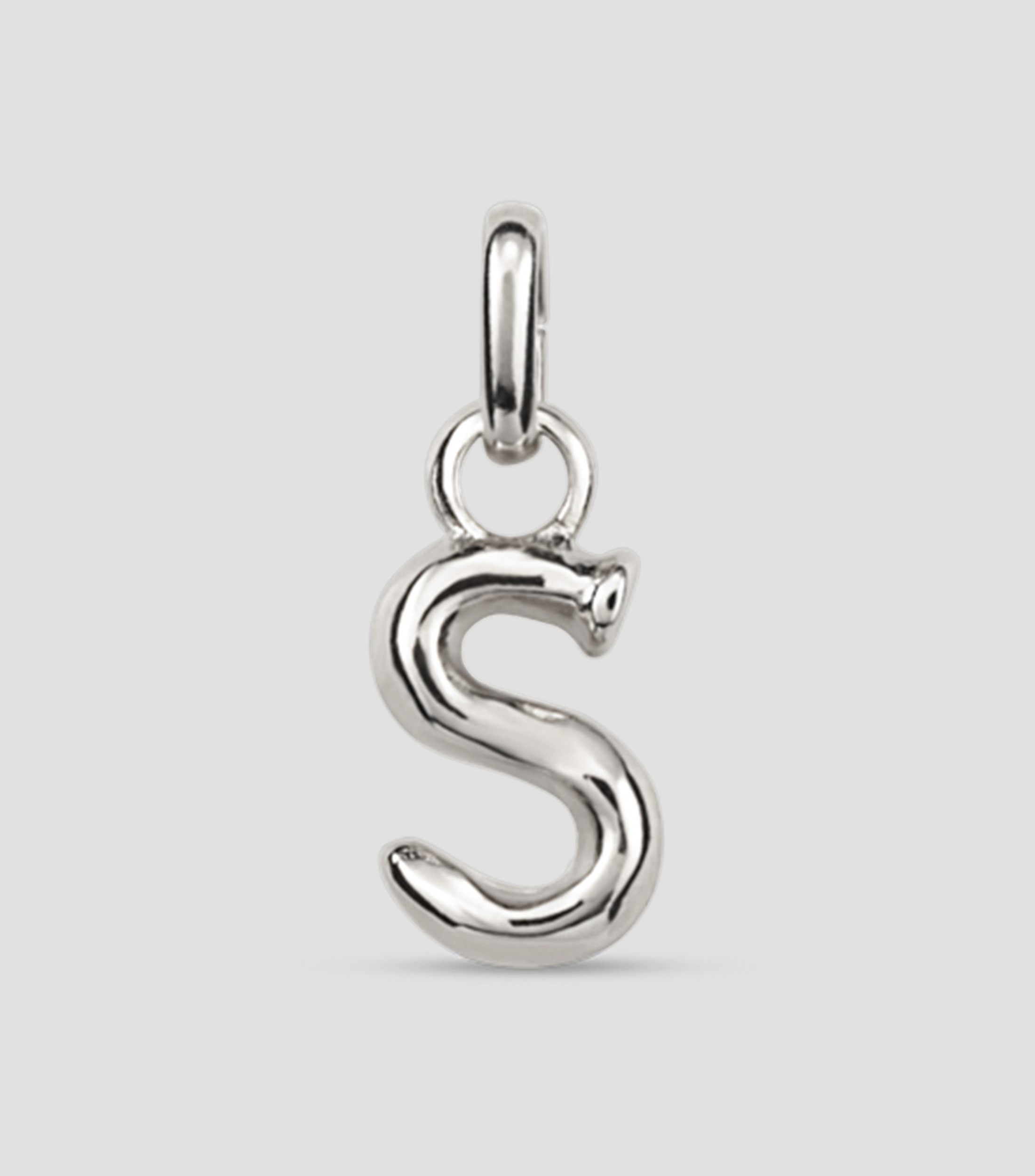 Charm letra S con argolla Mujer