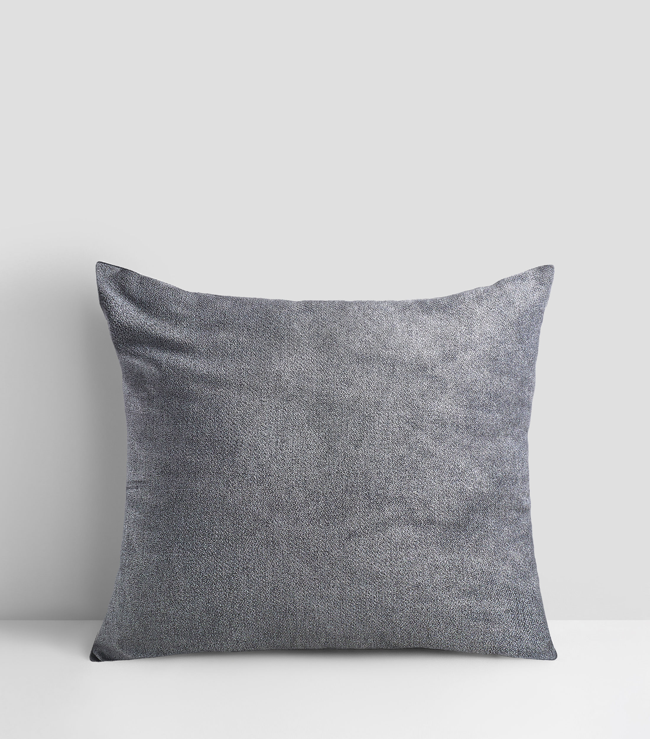 Cojín decorativo gris