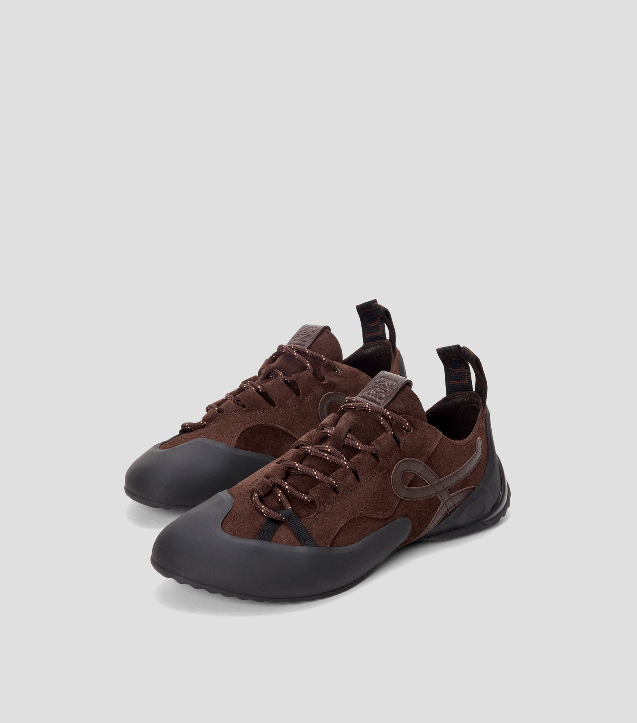 Tenis casuales Grip en piel Mujer
