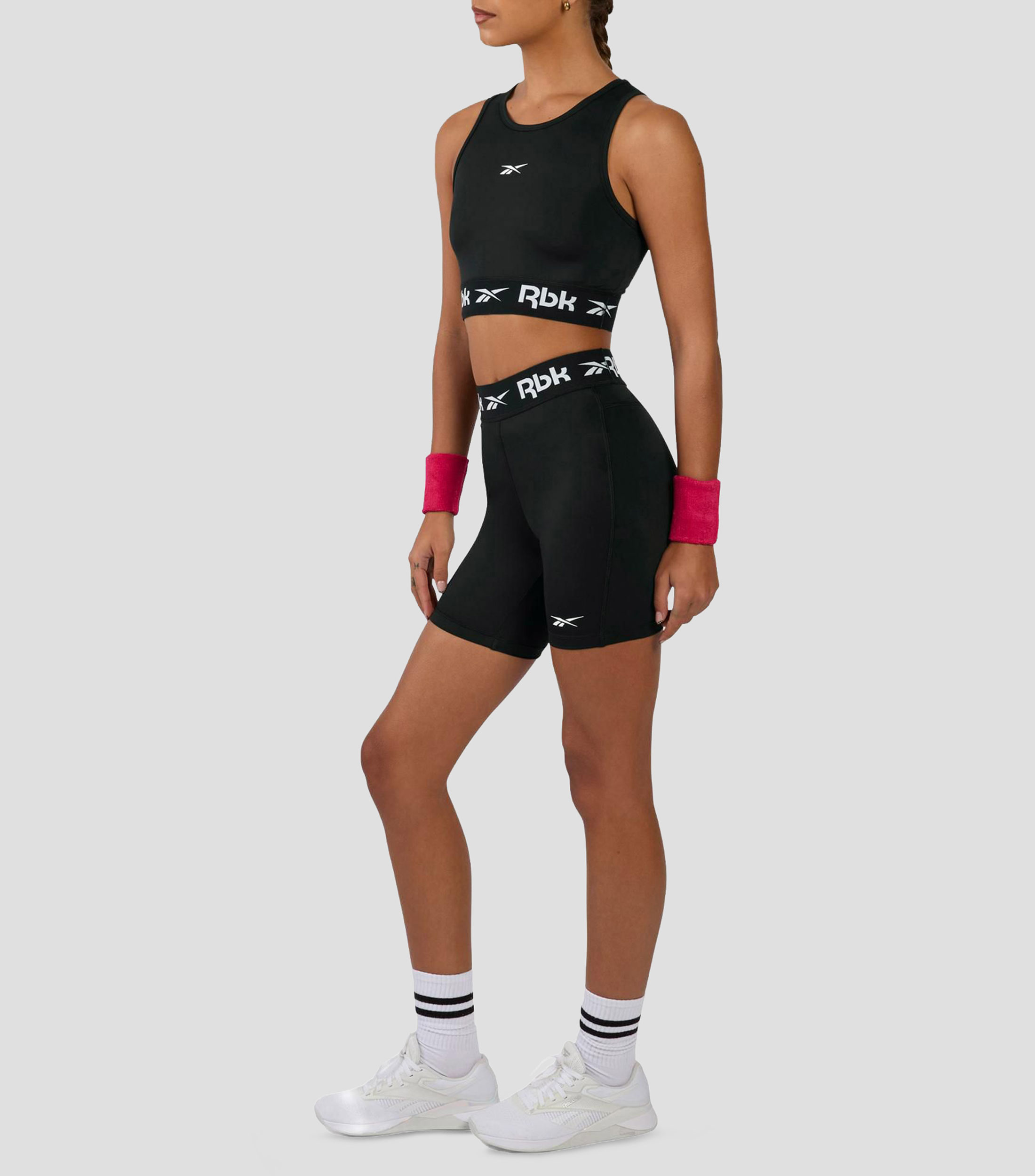 Short para entrenamiento liso Mujer