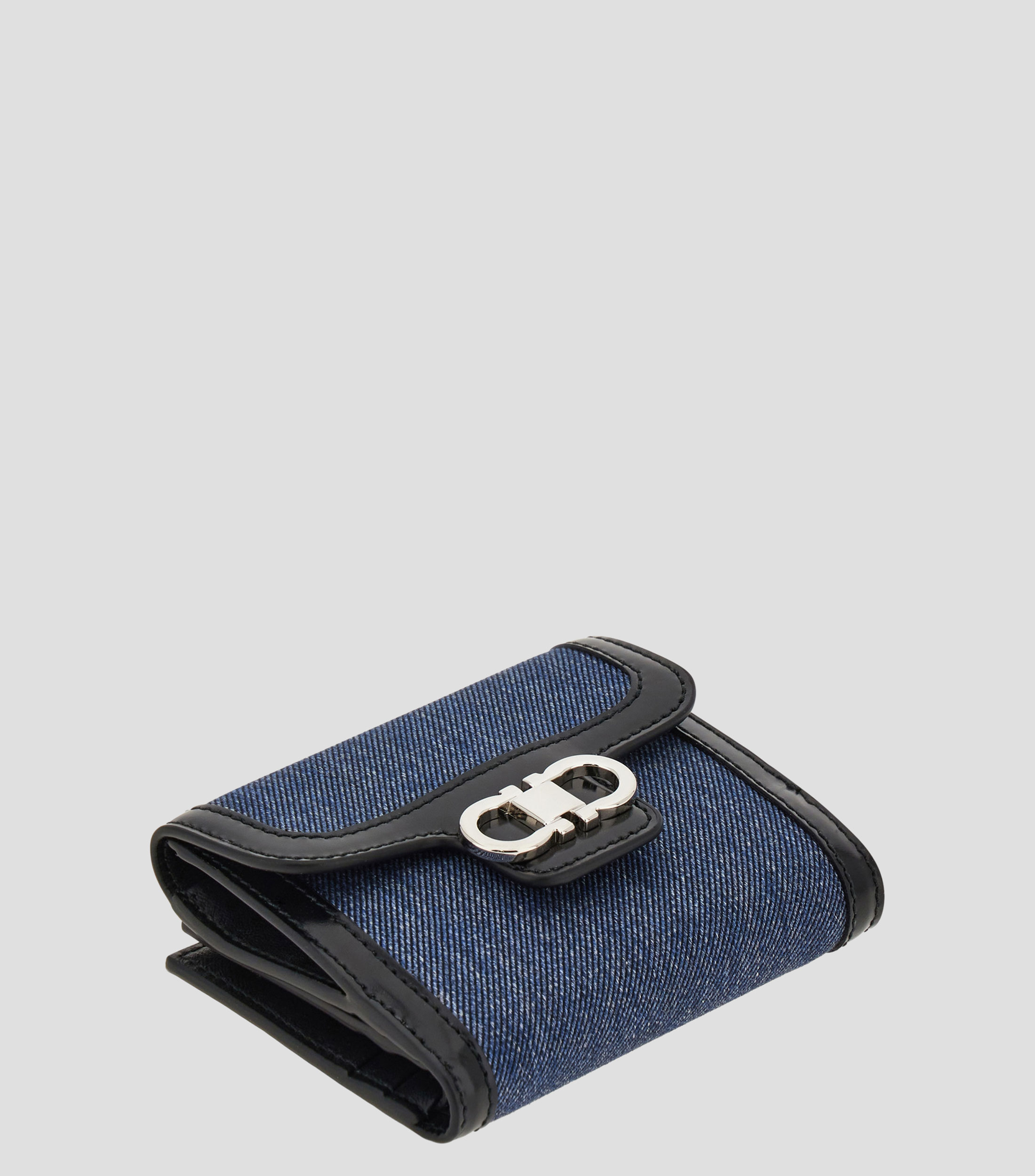 Cartera compacta Gancini Mujer