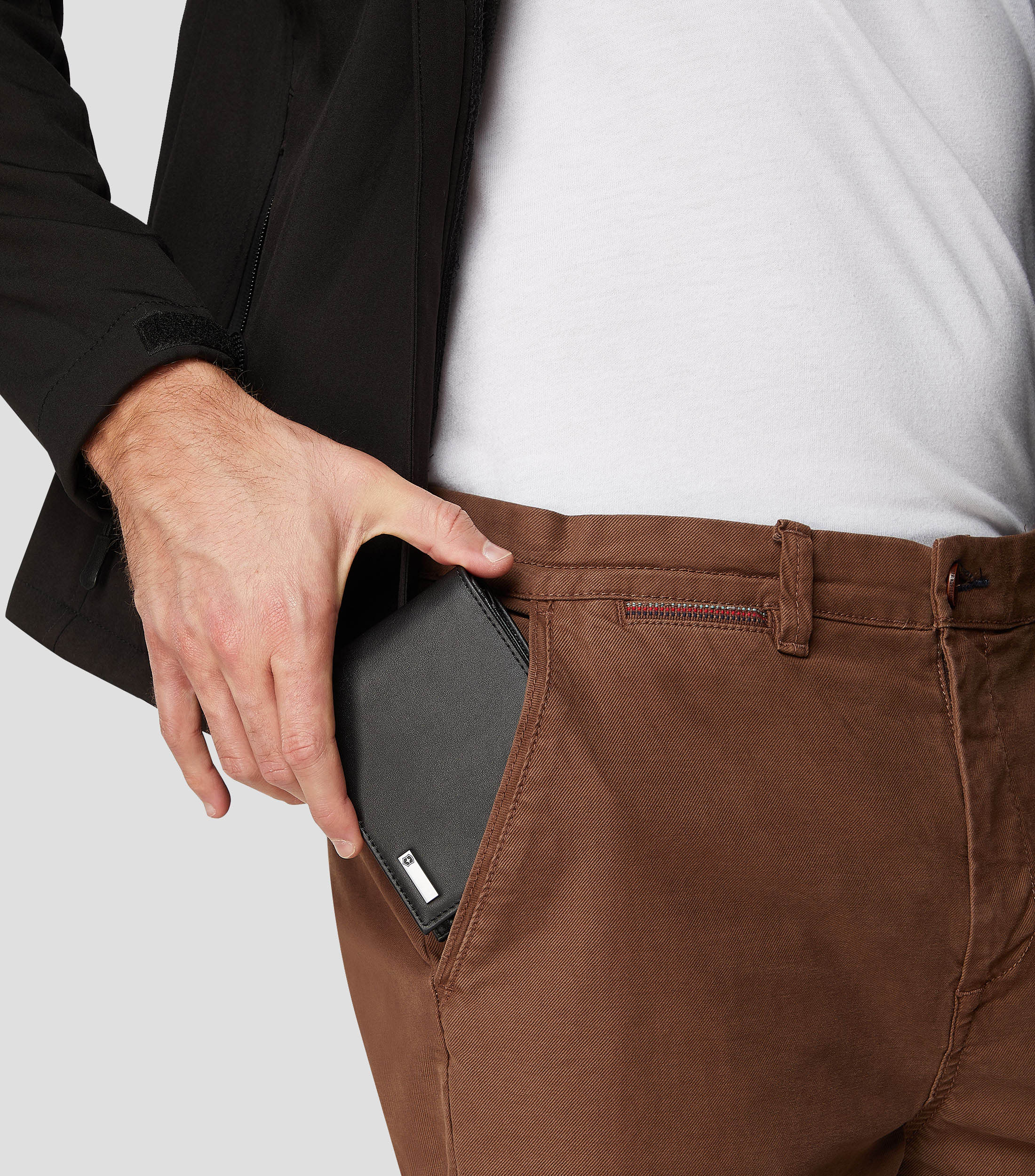 Cartera Bifold Negra en Piel Hombre