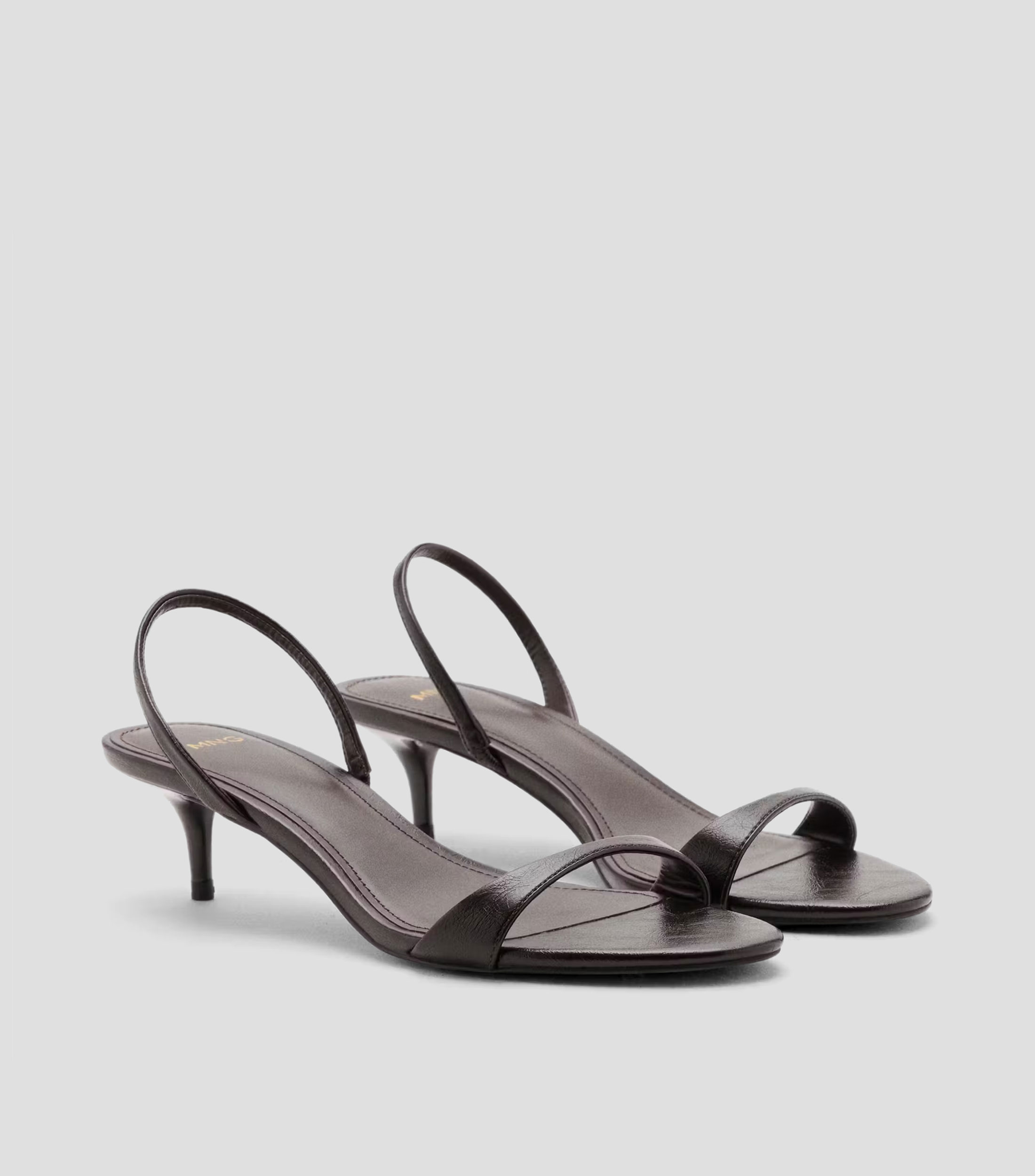 Sandalias con tacón bajo y delgado Mujer