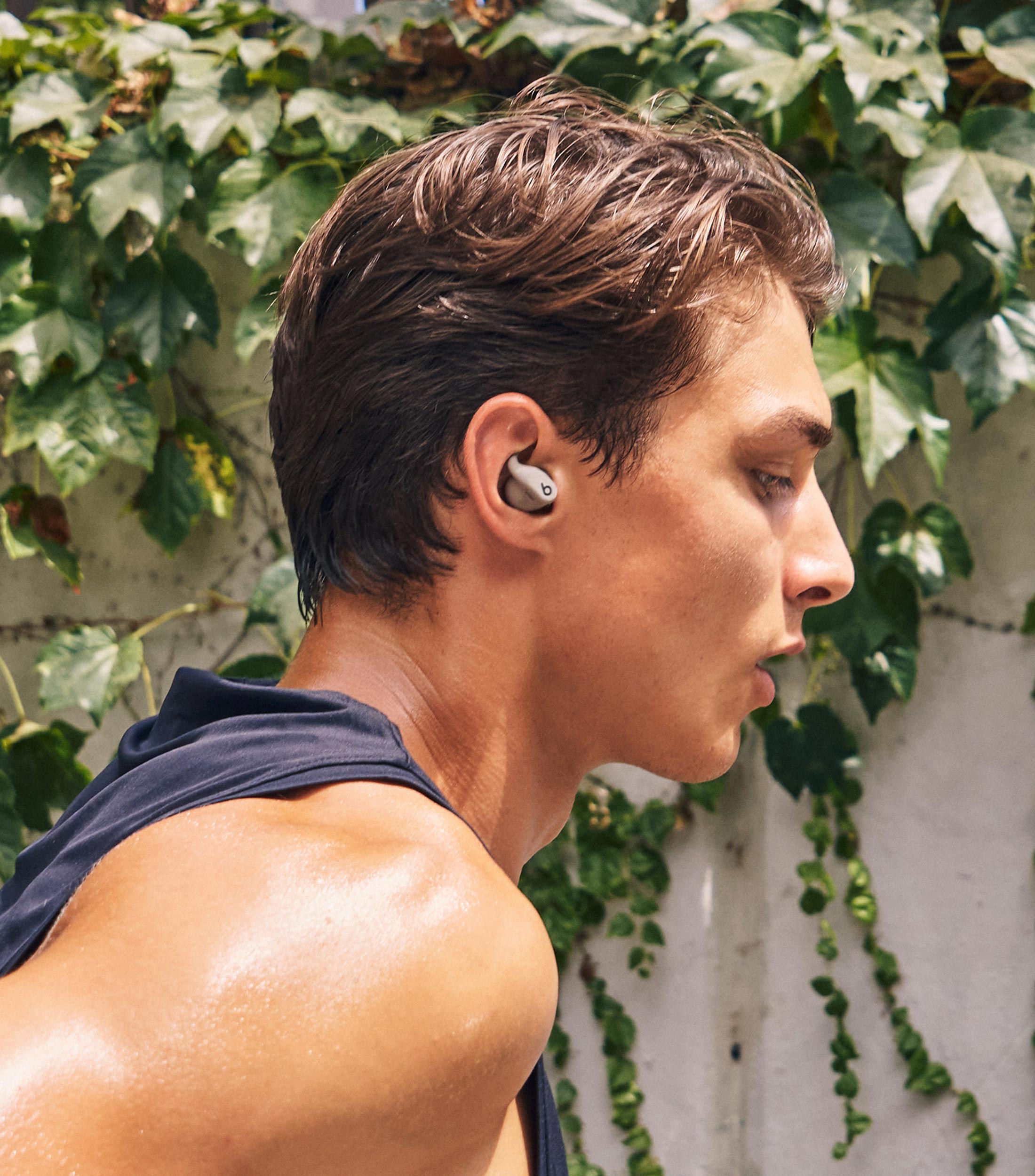 Audífonos Inalámbricos para entrenamiento Bluetooth Powerbeats Fit Gris grava