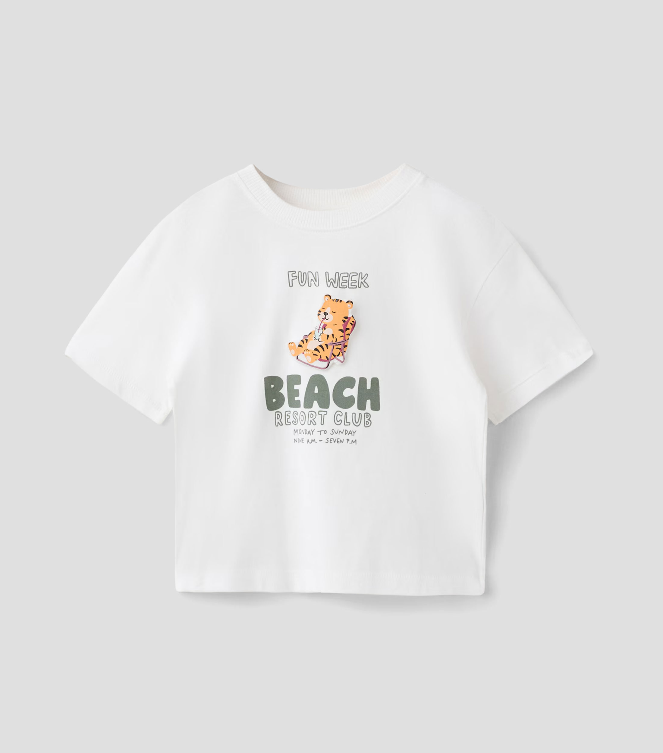 Playera cuello redondo manga corta estampada Niño