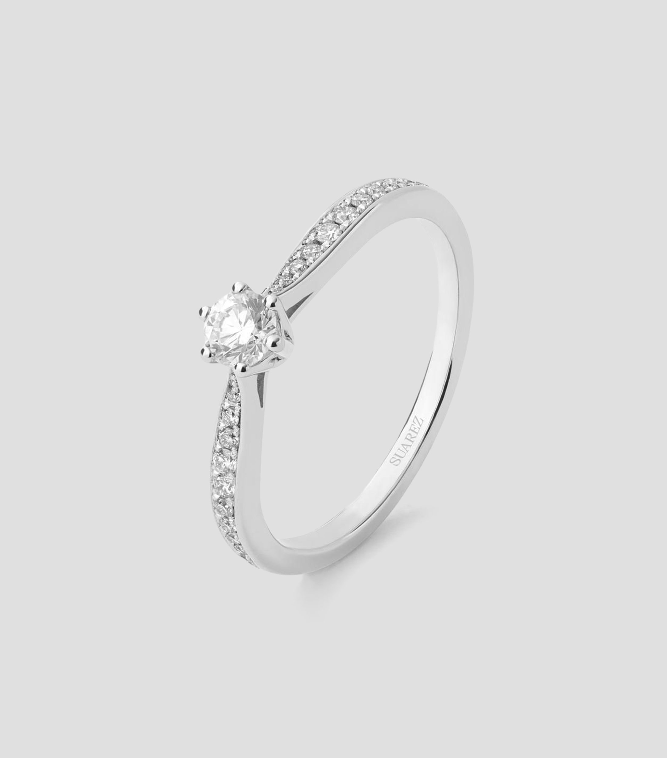 Anillo solitario en Oro blanco de 18 Kilates Compromiso con diamantes Mujer