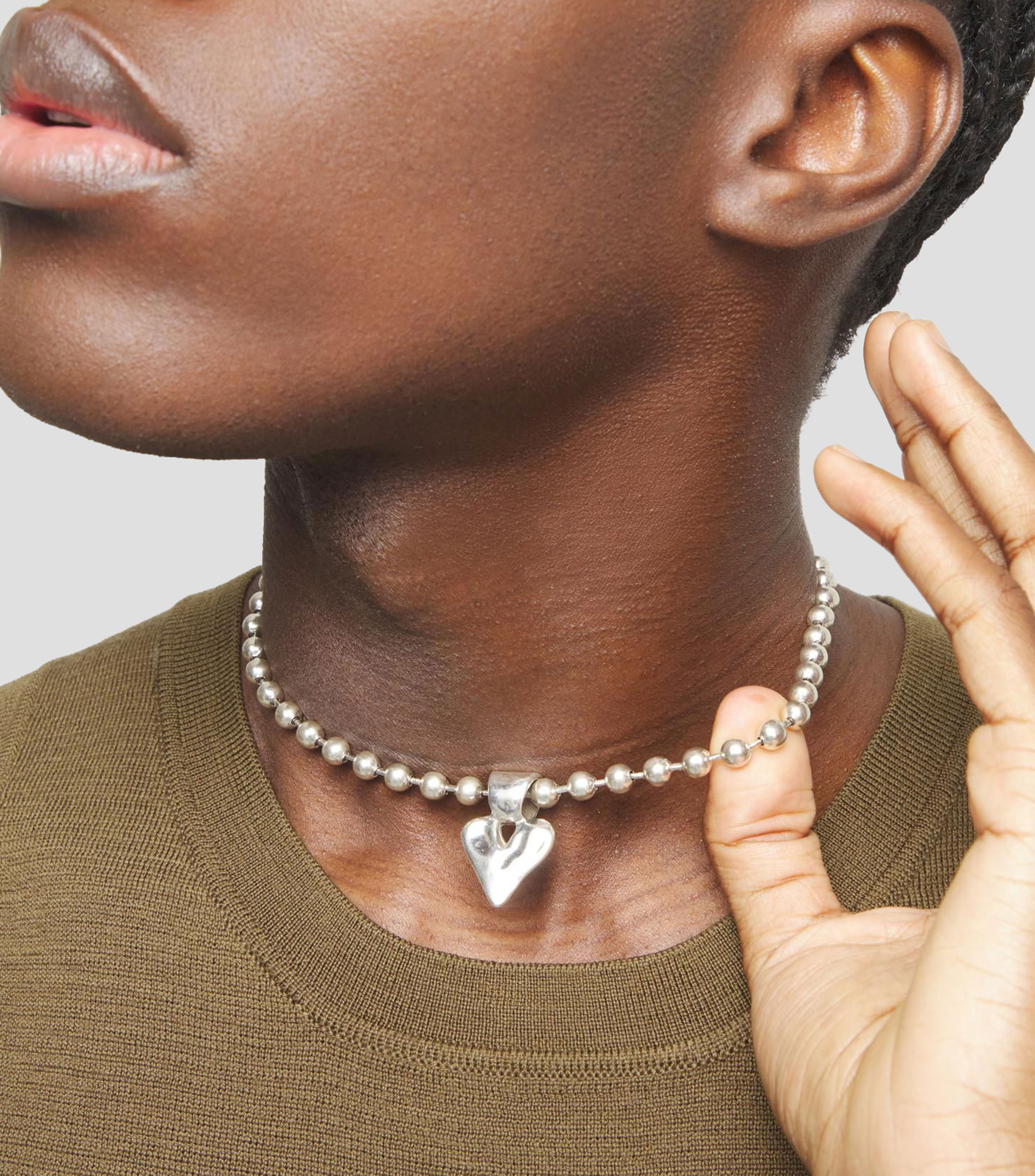 Collar bolas corazón Mujer