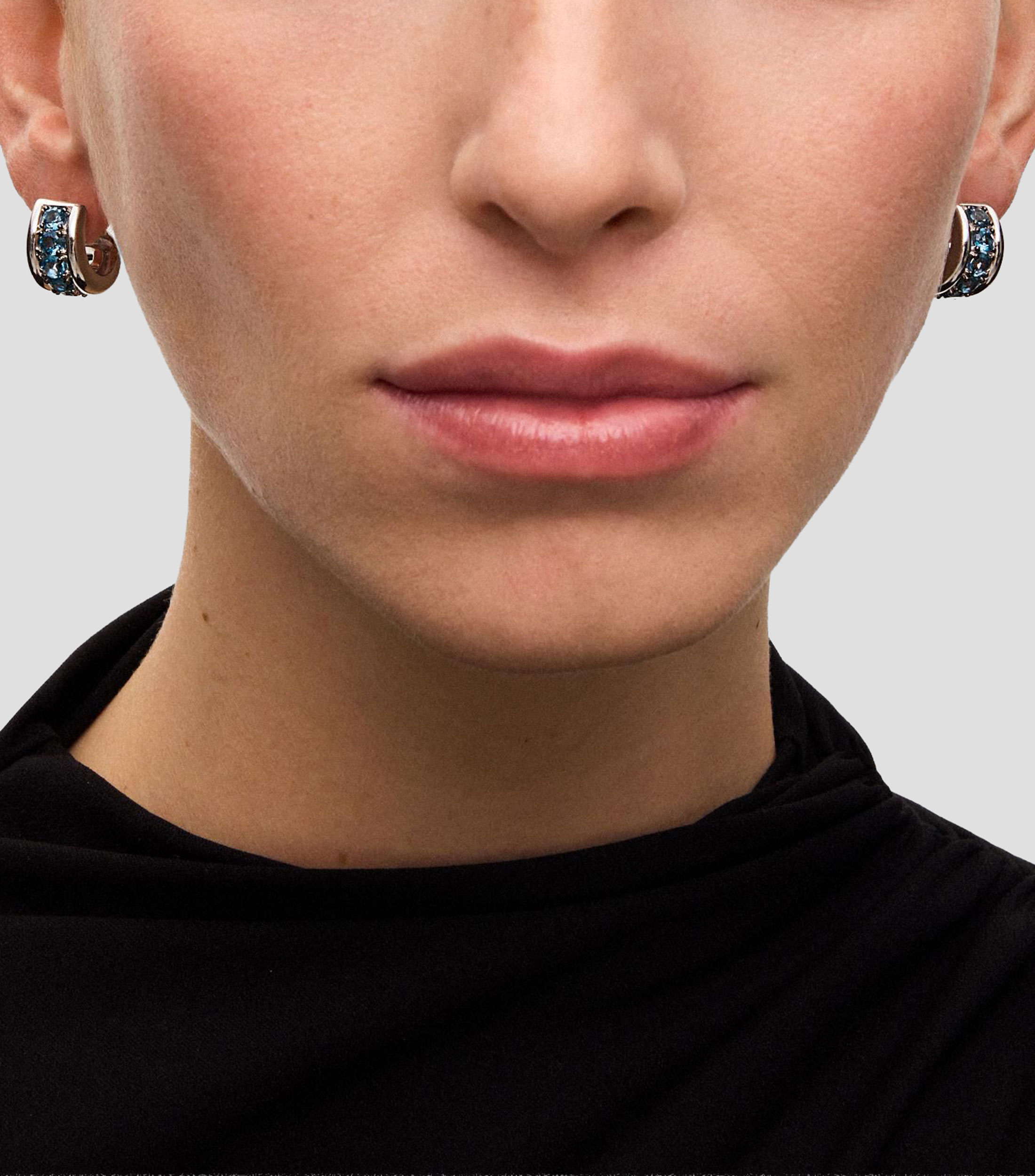 Aretes en Plata .925 con pave de topacios swiss Mujer
