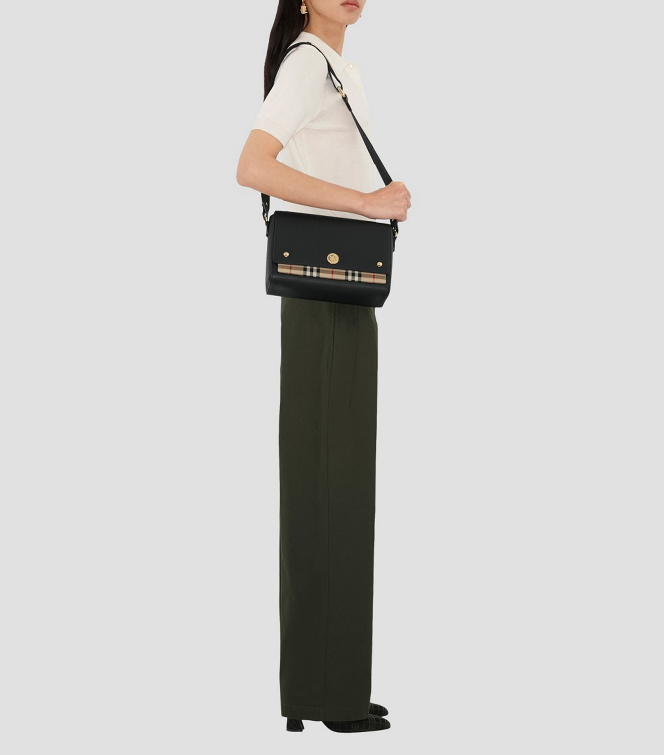 Bolsa crossbody en piel liso Mujer