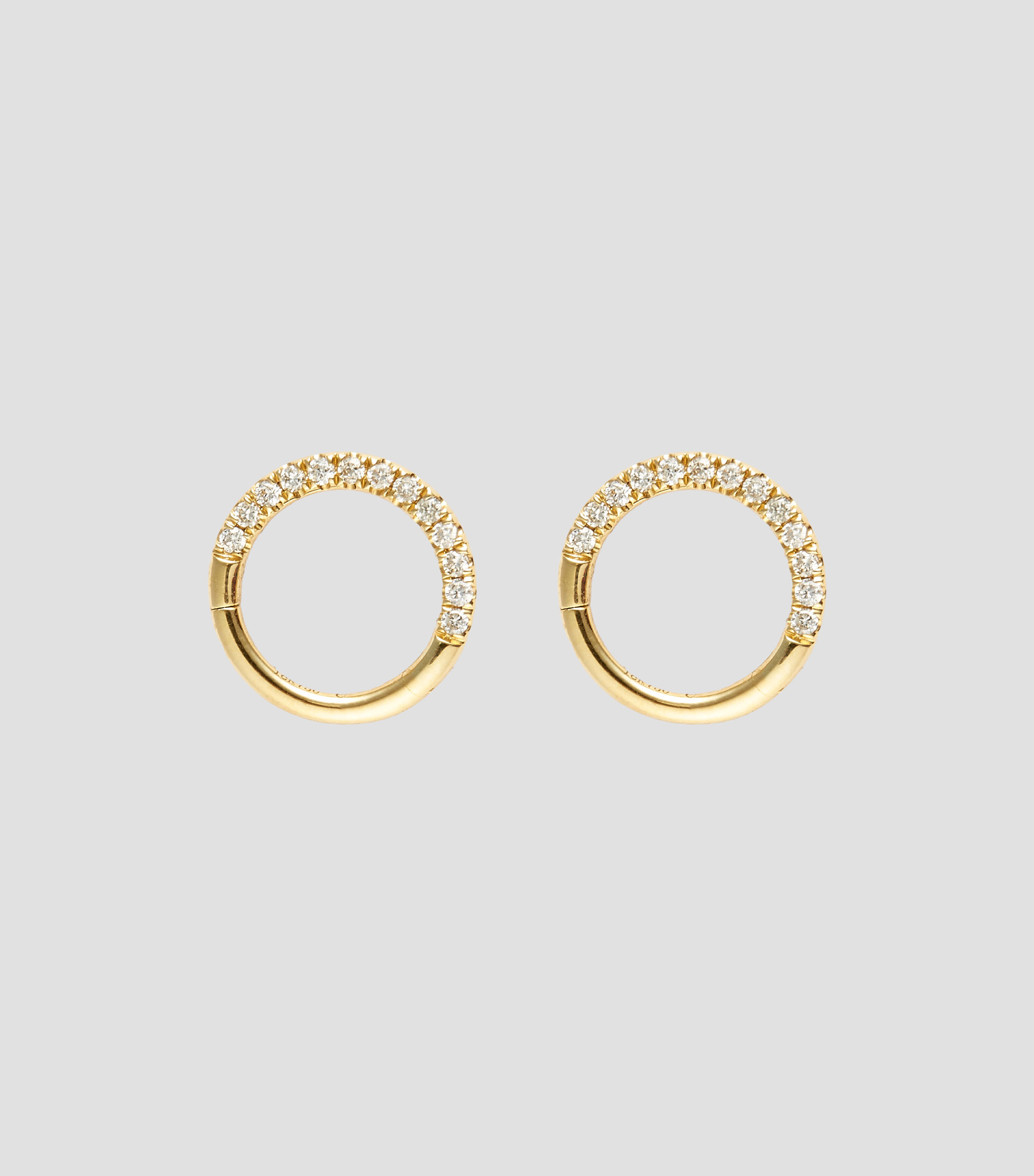 Aretes de aro en oro amarillo de 18 kilates con diamantes Mujer