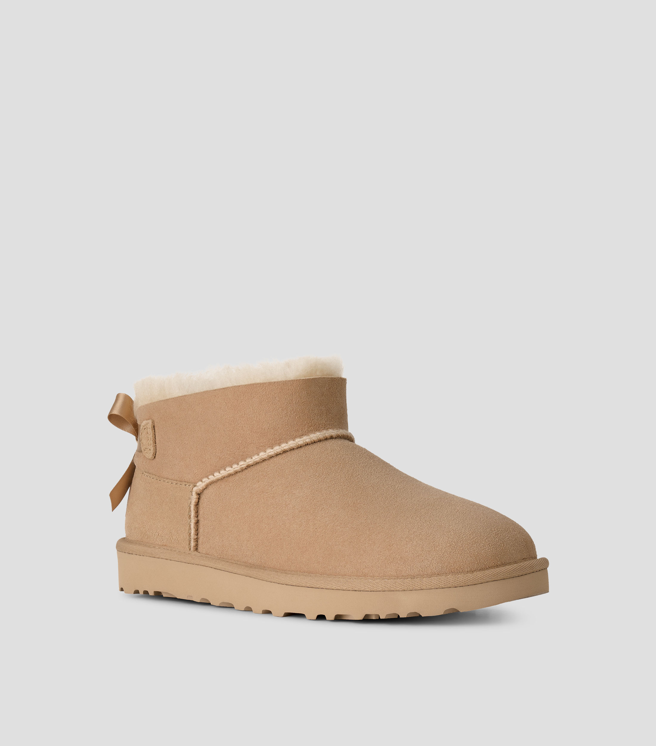 Botines Ultra Mini Bailey Bow en gamuza Mujer