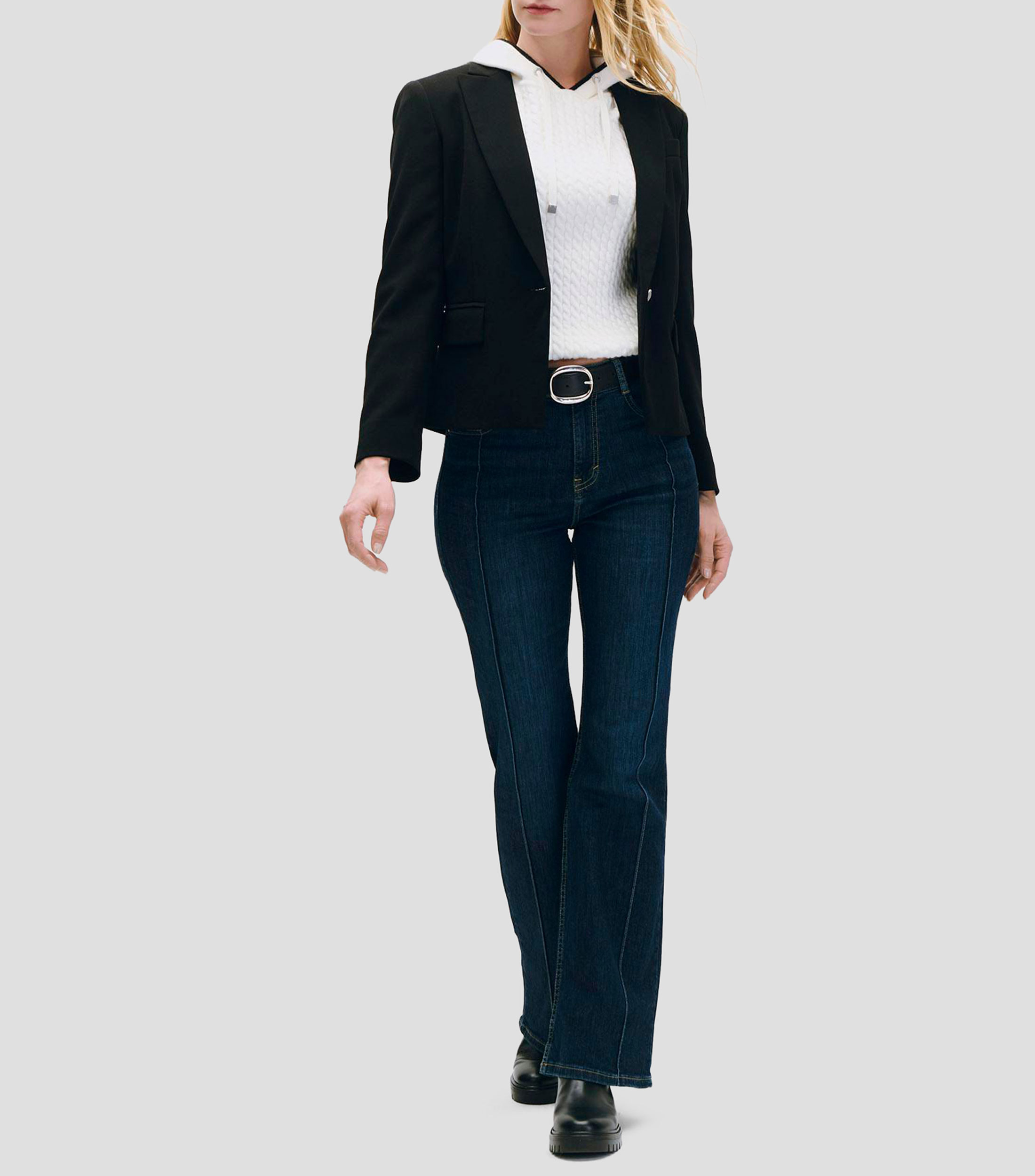 Blazer solapa de pico bolsillo tipo welt botones en puño Mujer