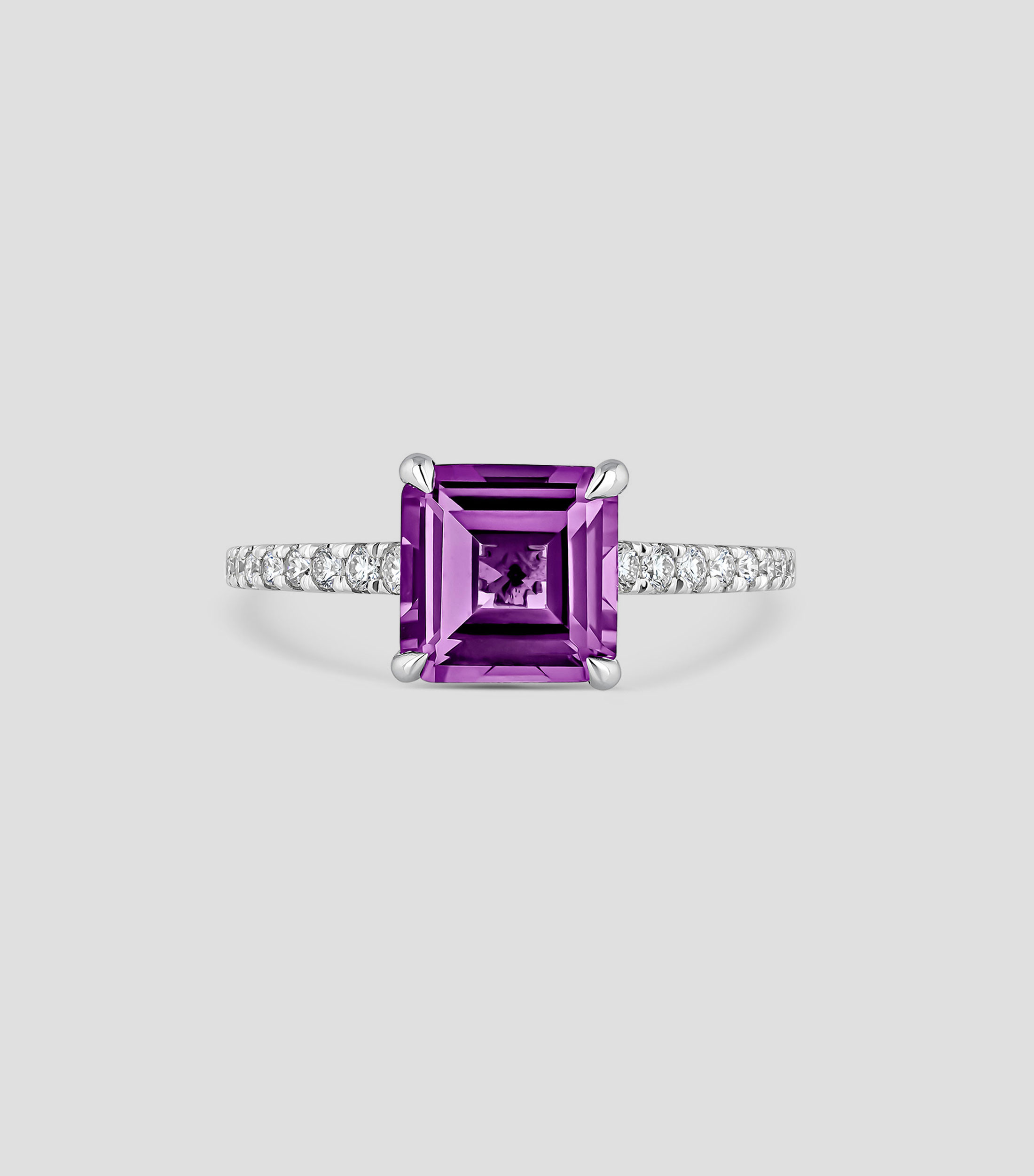 Anillo en oro blanco de 18 kilates con amatista y diamantes Mujer