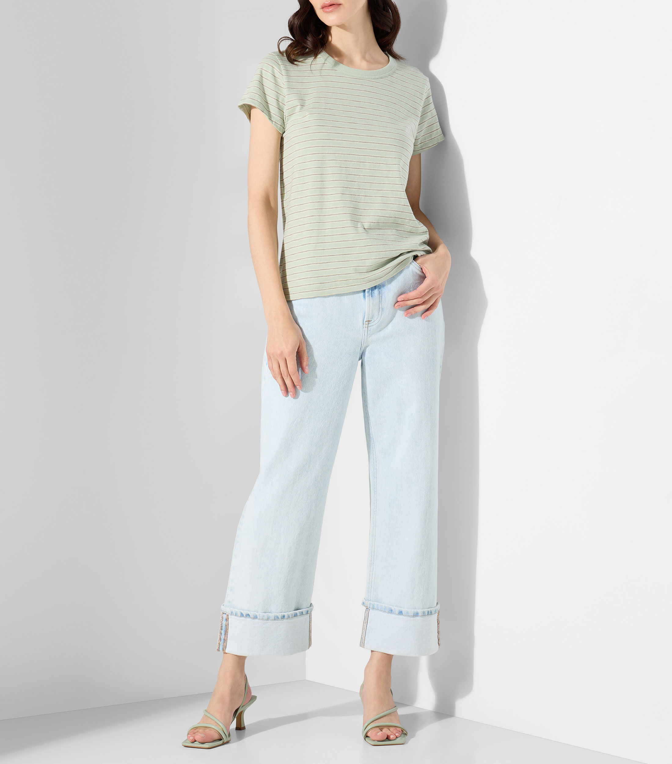 Playera cuello redondo manga corta a rayas Mujer