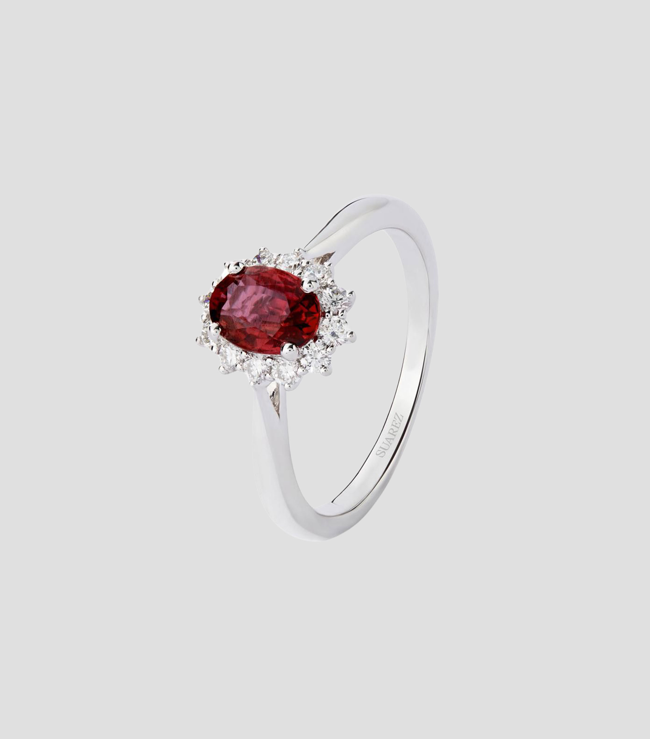 Anillo en oro blanco de 18 kilates Big Three con rubí y diamantes Mujer