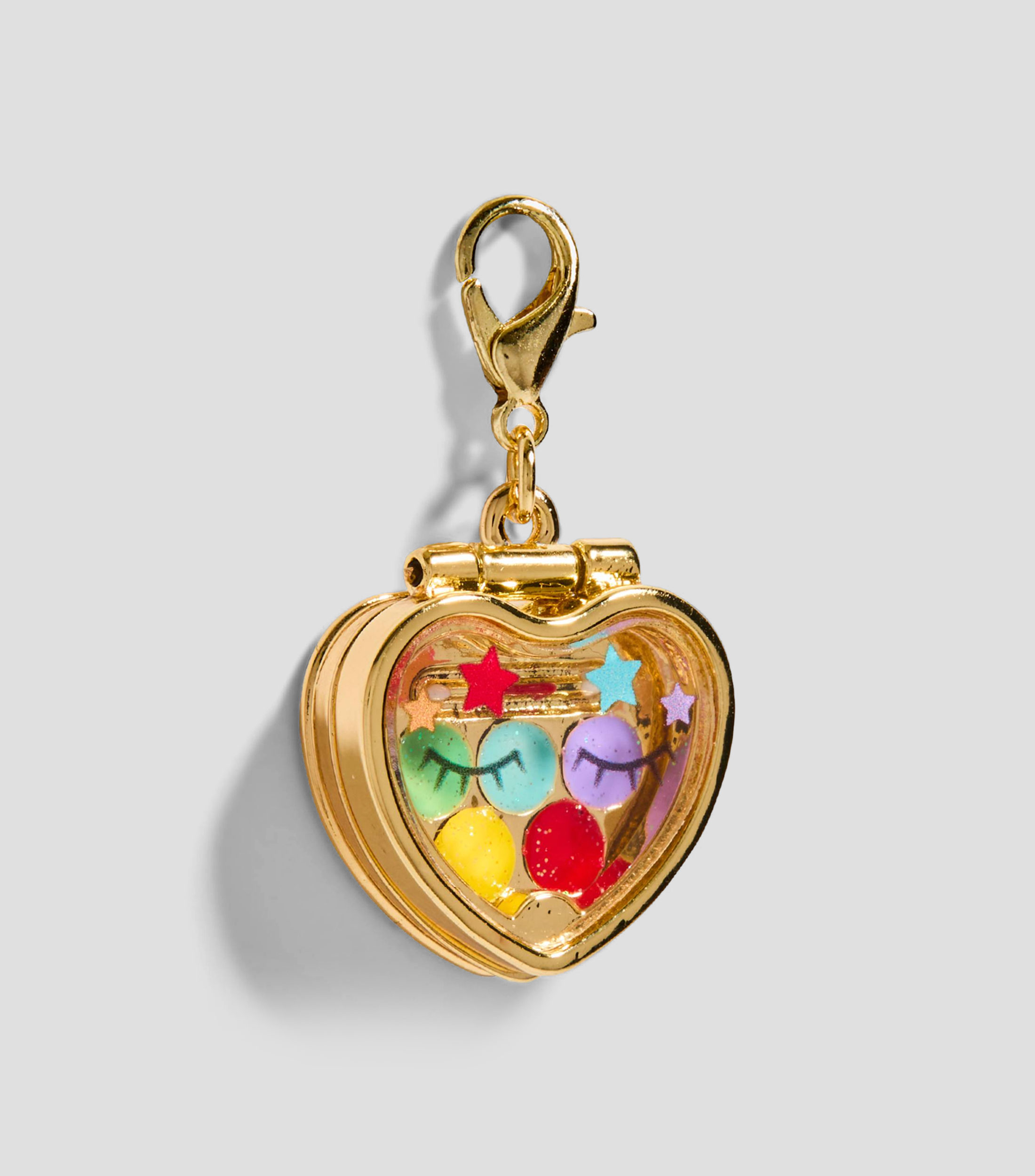 Charm decorativo en forma de corazón