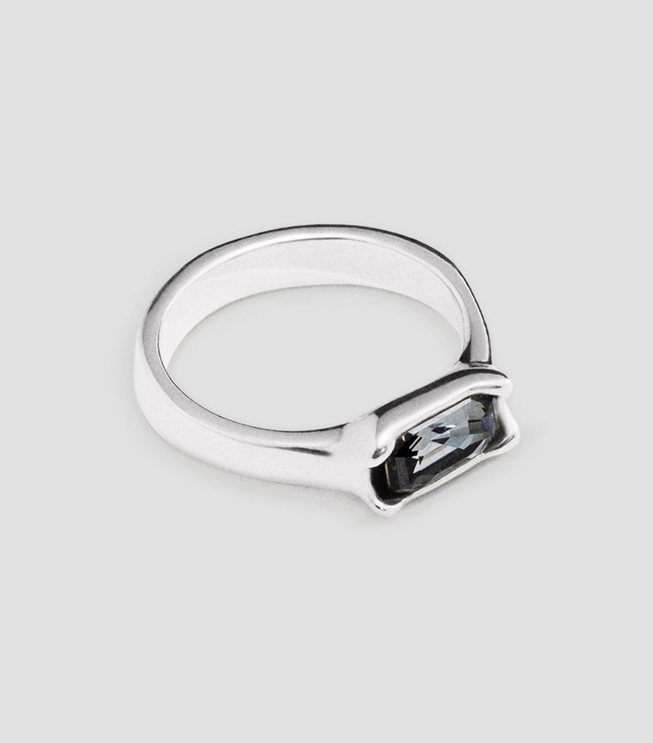 Anillo con cristal Cobra Mujer