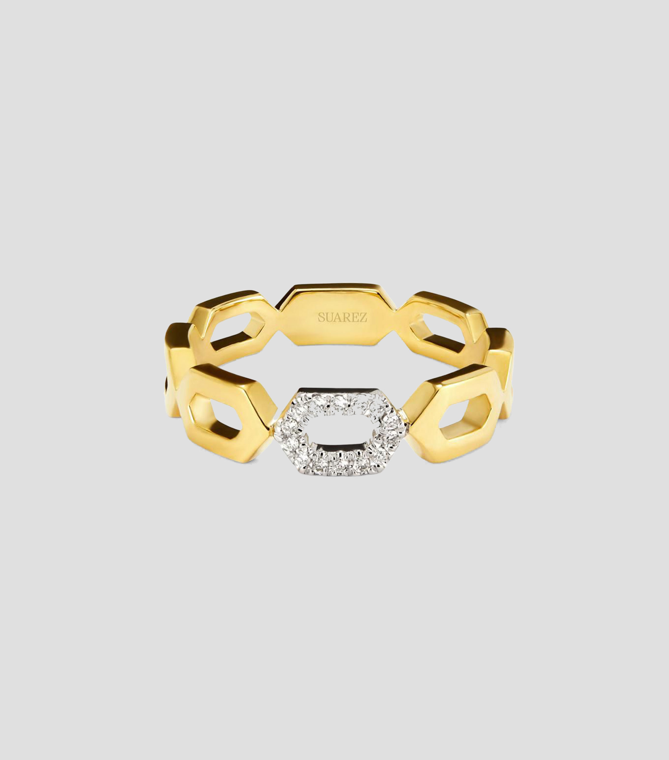 Anillo en Oro amarillo de 18 Kilates con 14 diamantes en talla brillante Mujer