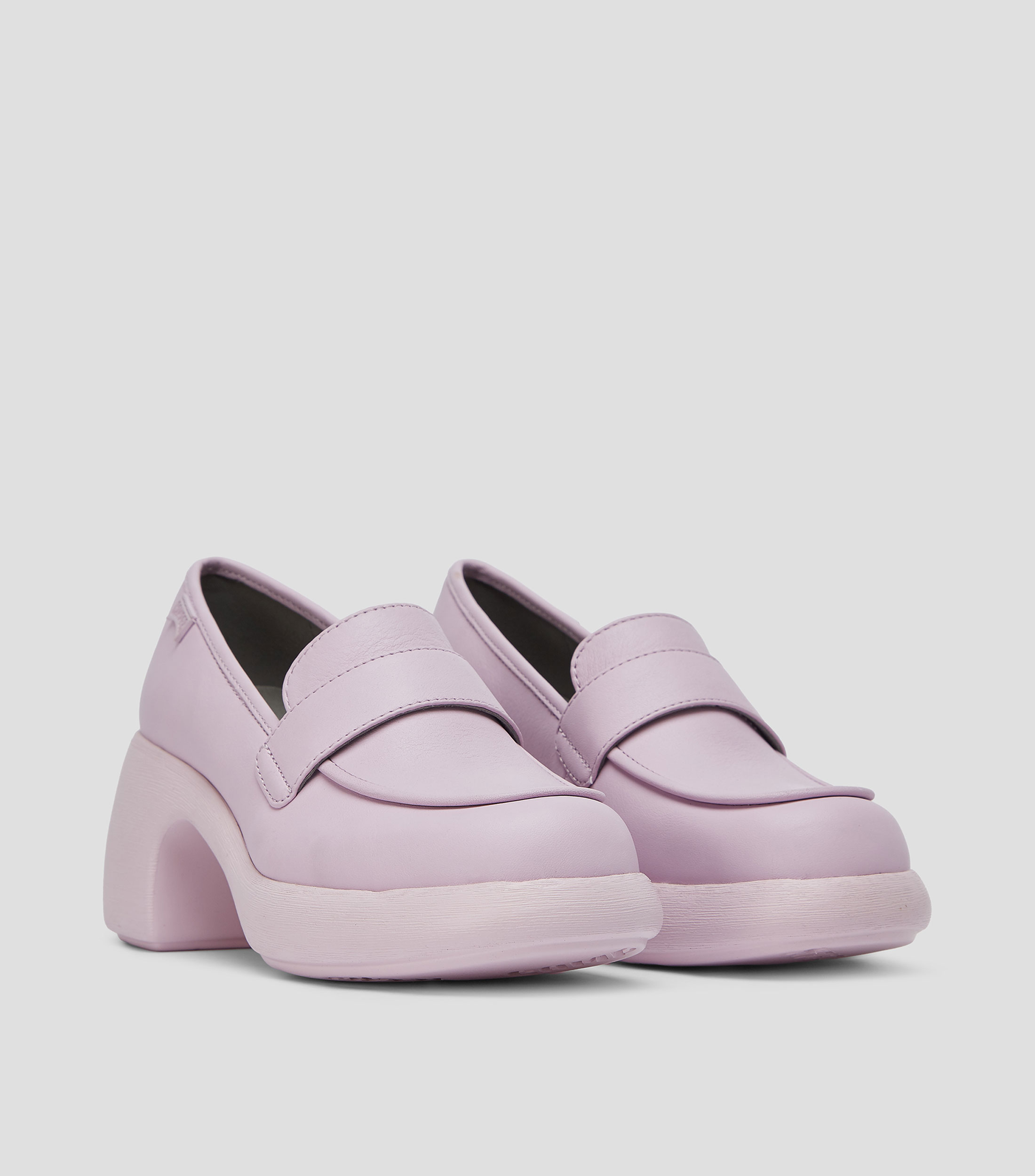 Mocasines con tacón medio ancho en piel Mujer