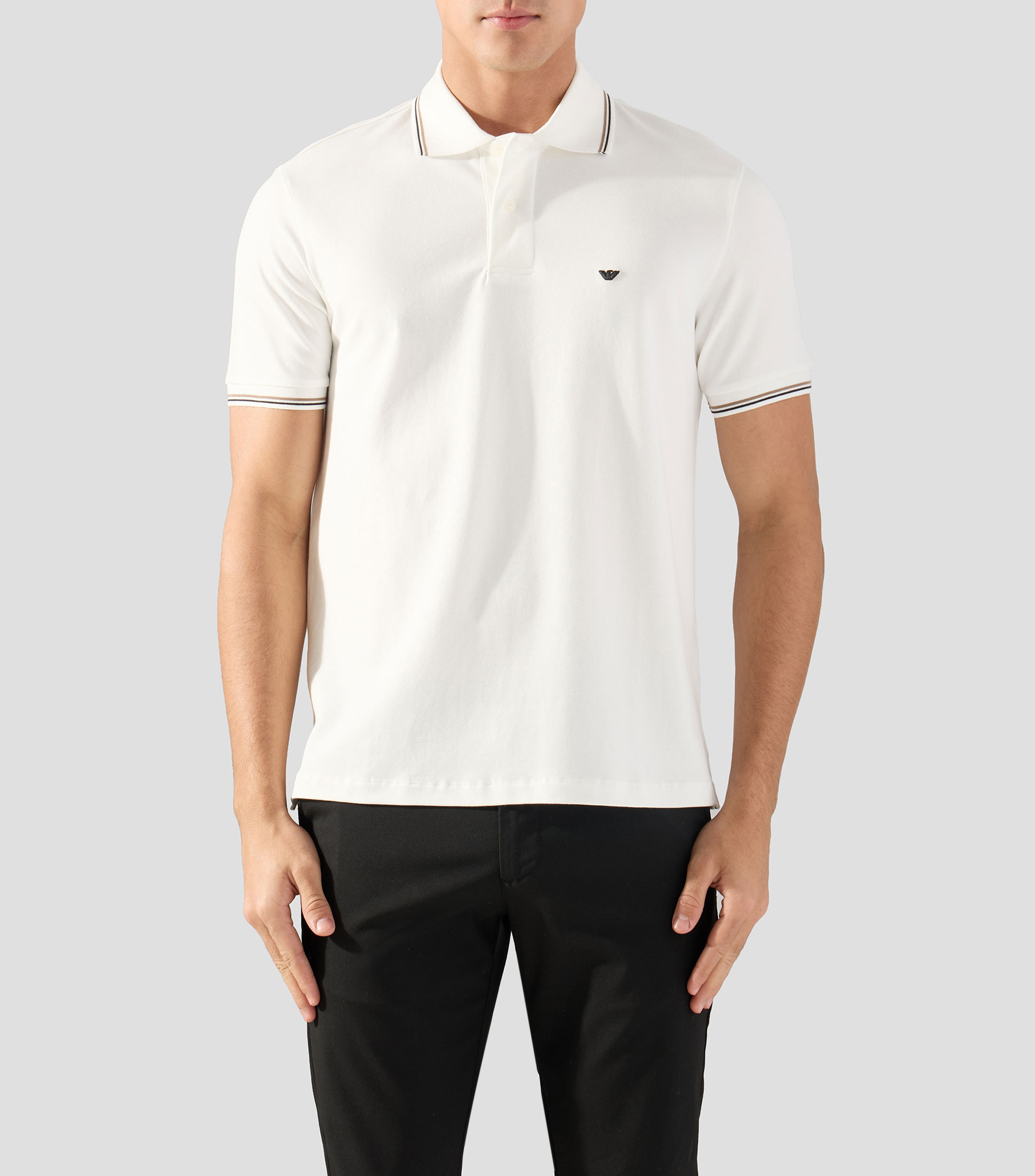 Playera tipo polo con manga corta lisa Hombre