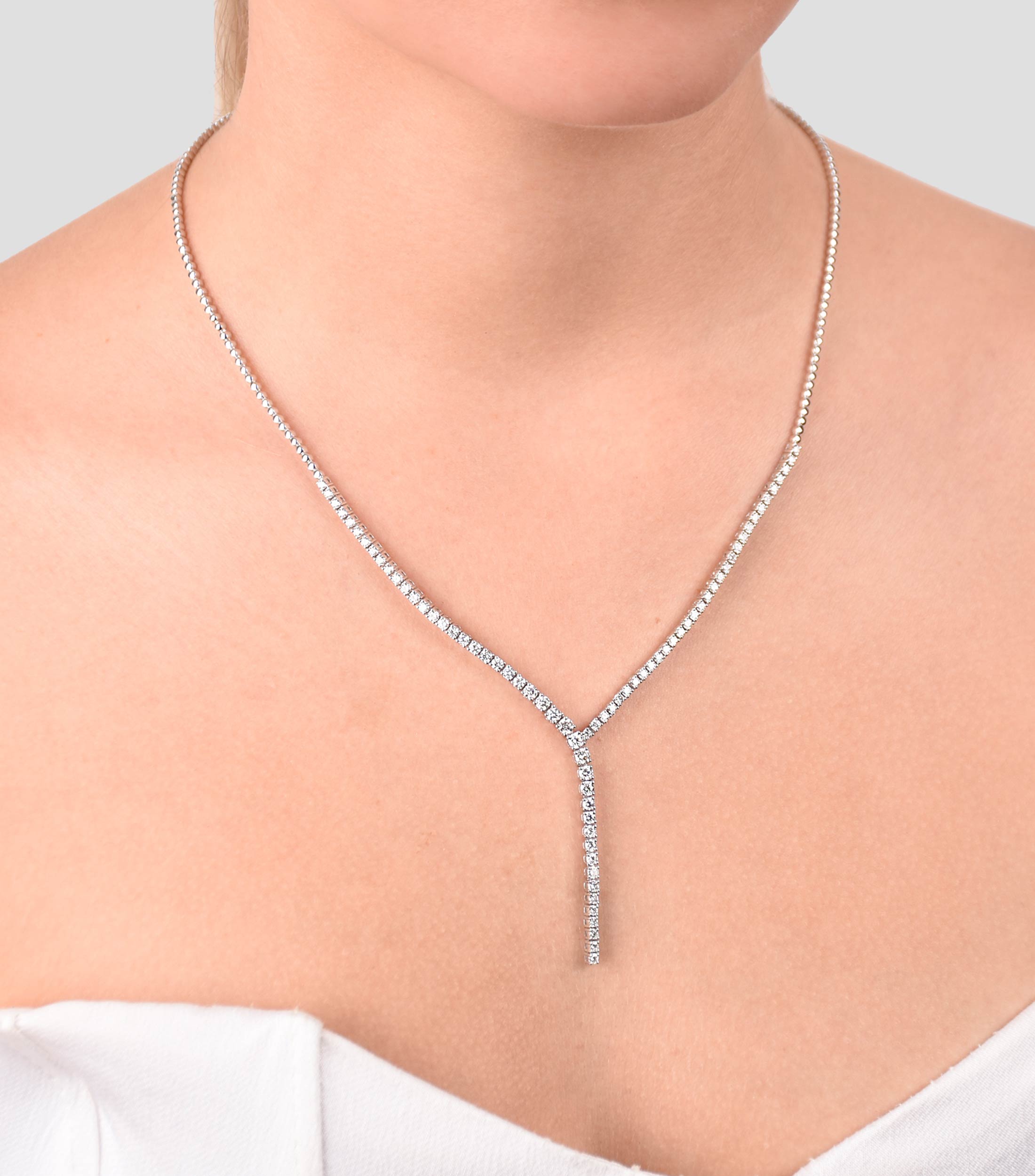 Gargantilla en Oro blanco de 14 kilates con Diamantes Mujer