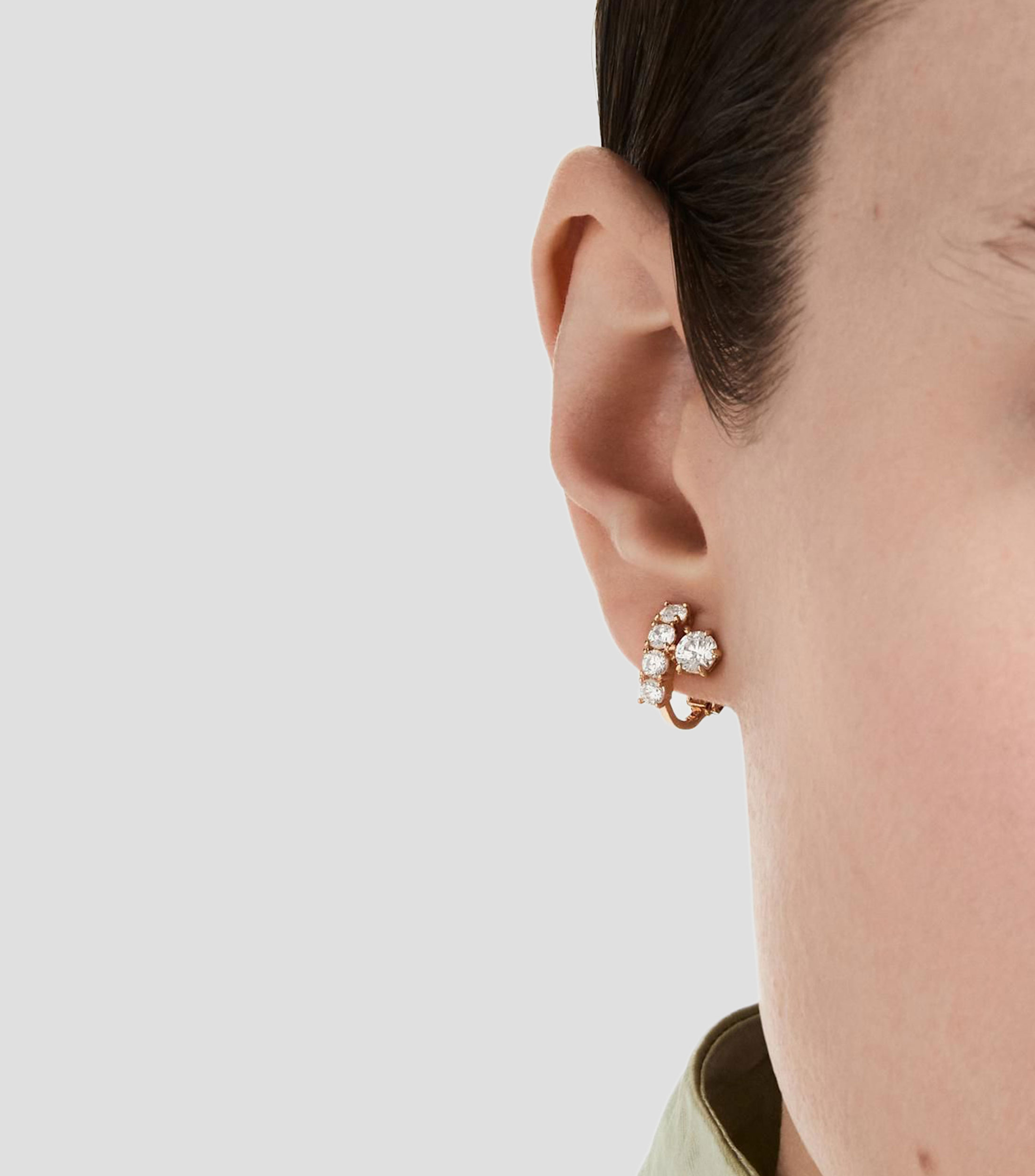 Aretes de clip Matrix con zirconia Mujer