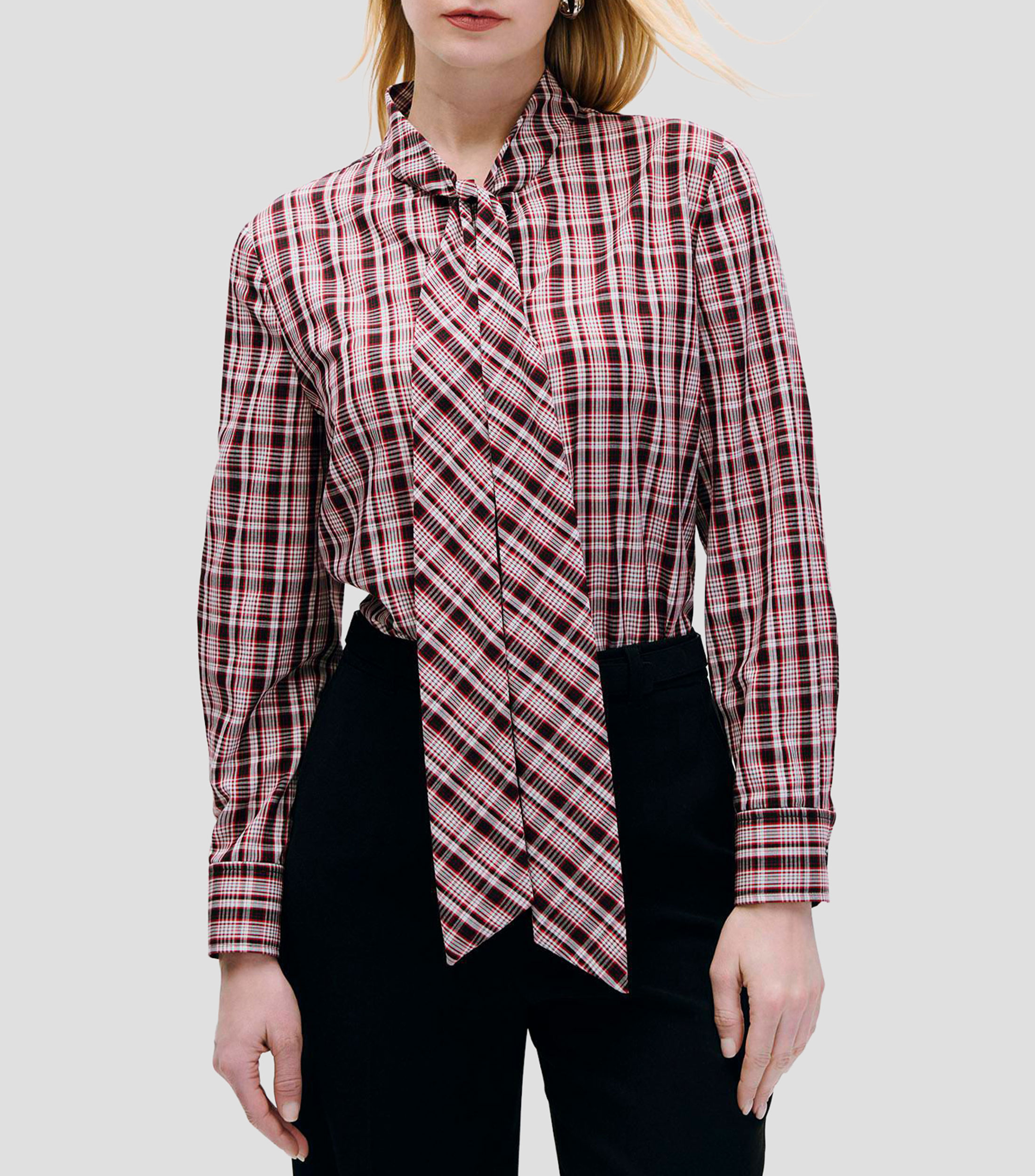 Blusa a cuadros tartán roja con corbatín Mujer