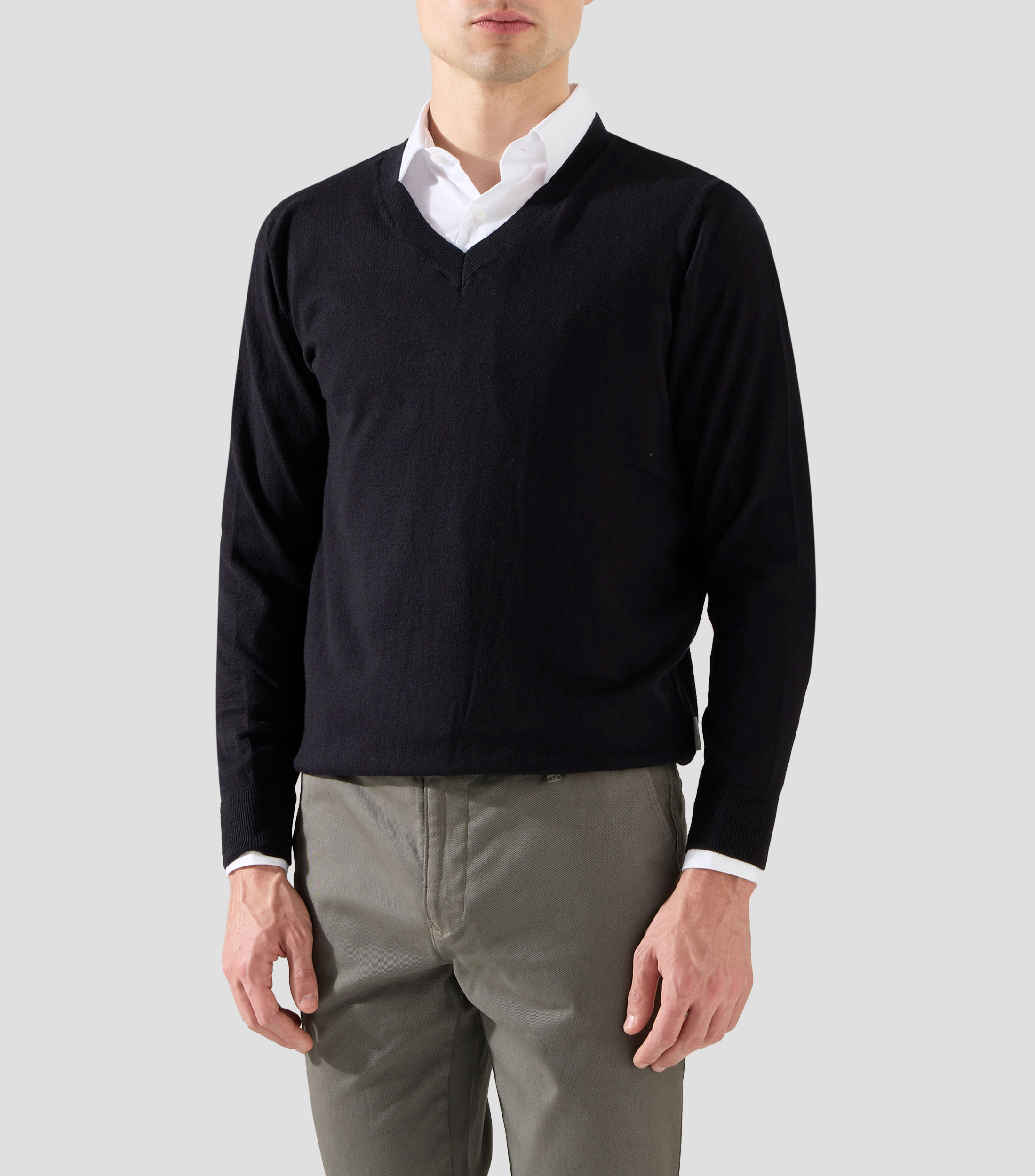 Suéter cuello en V Hombre