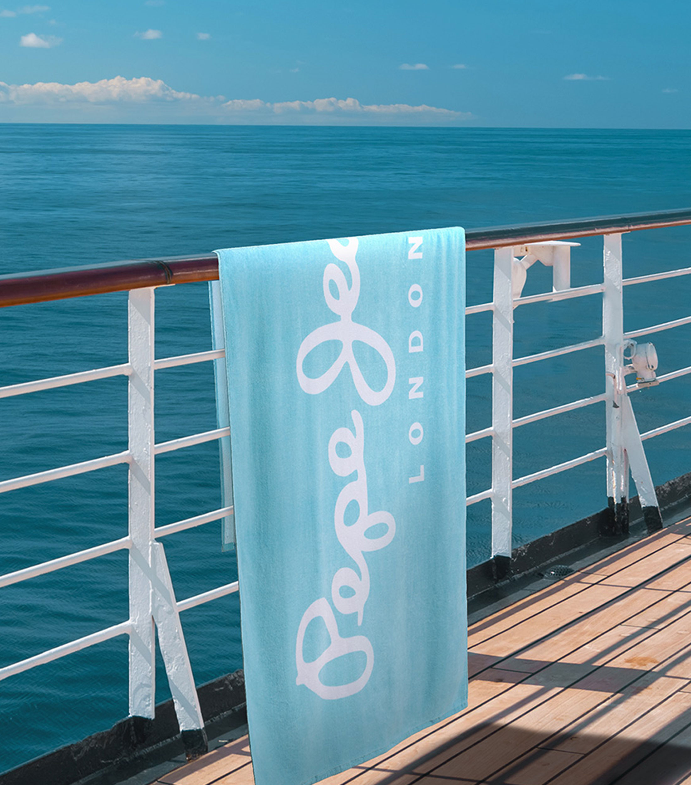 Toalla de baño estampada aqua
