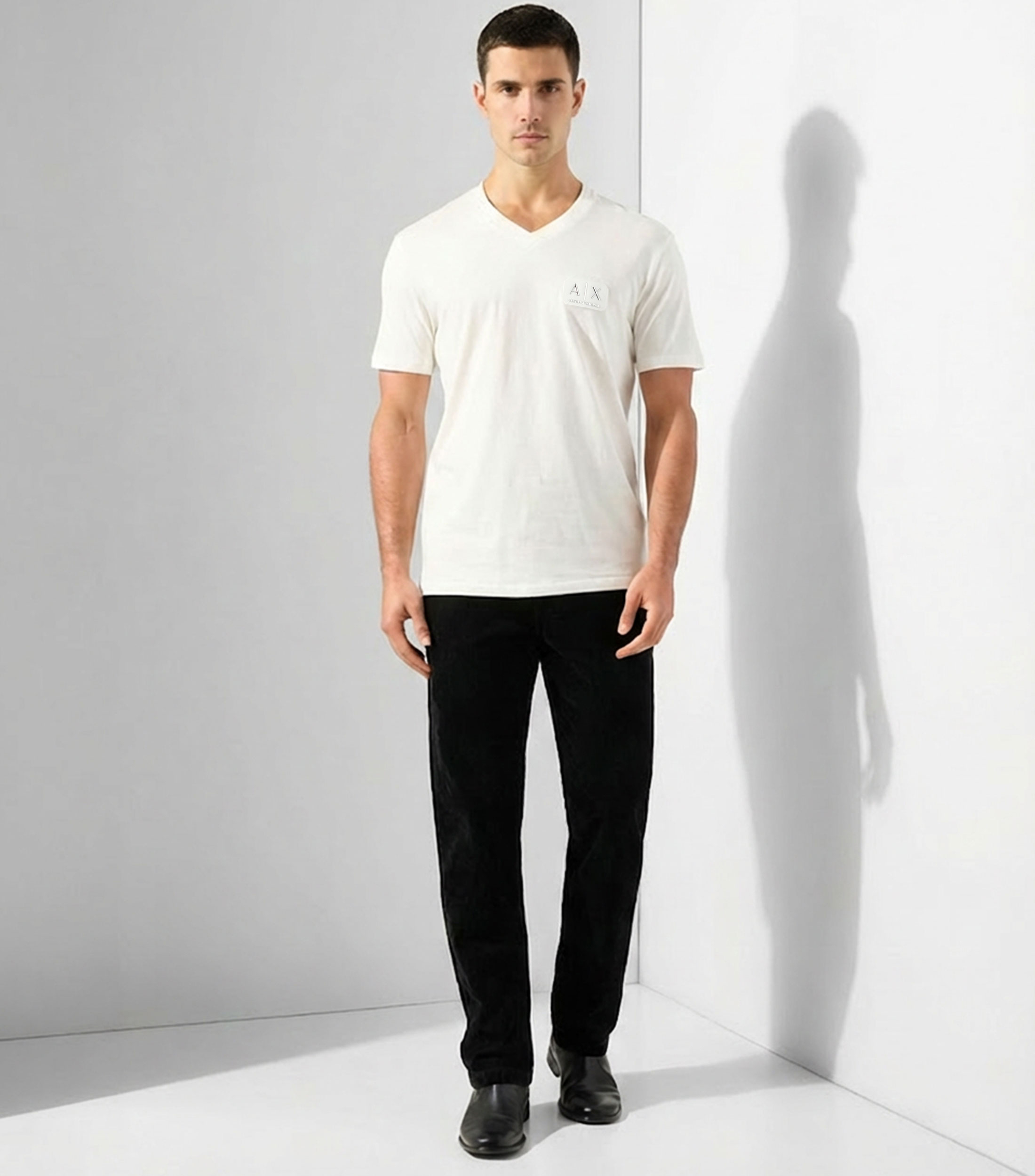 Playera cuello V manga corta lisa Hombre