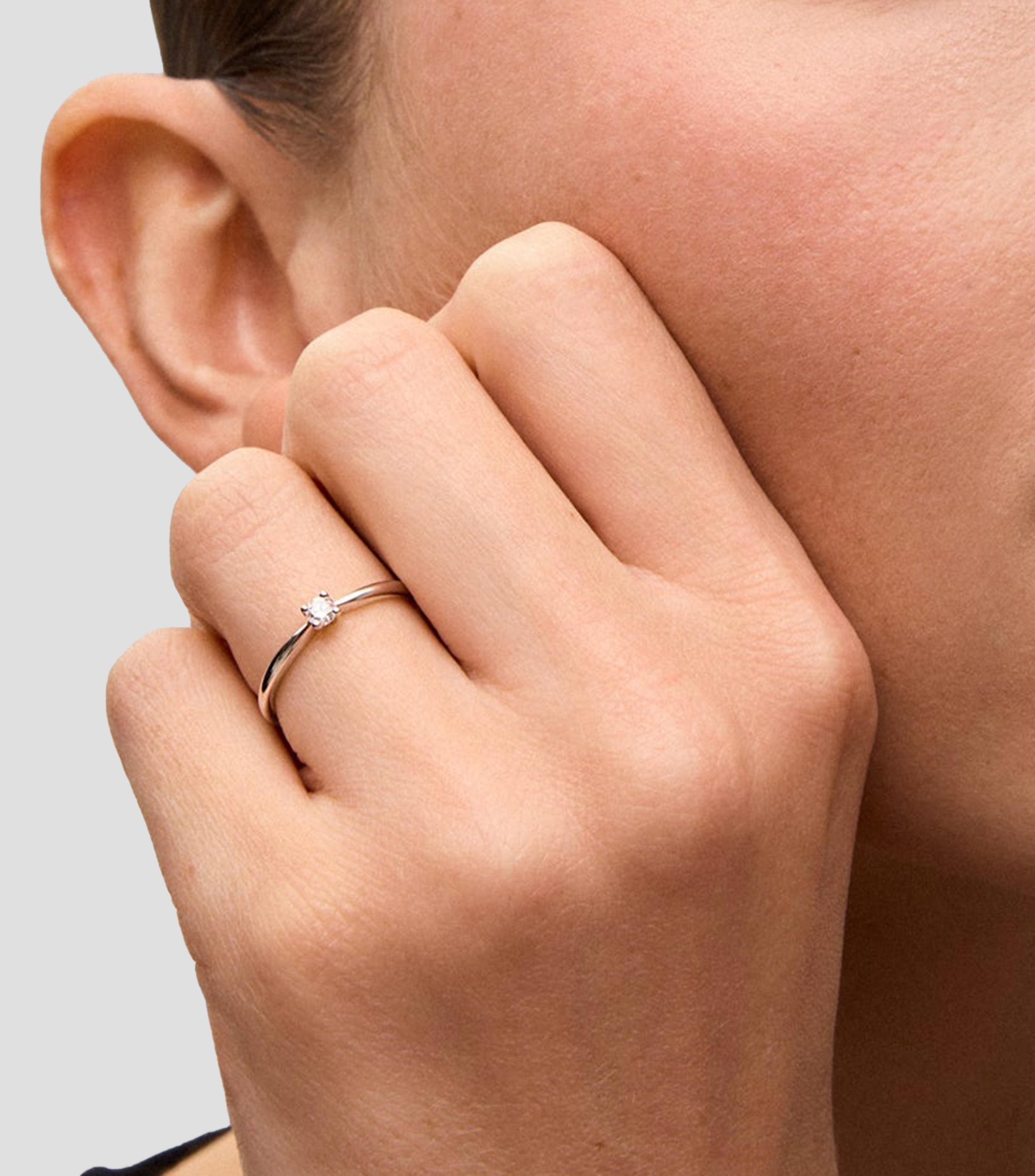 Anillo Solitario en Oro blanco 18 Kts Mujer Talla: 10
