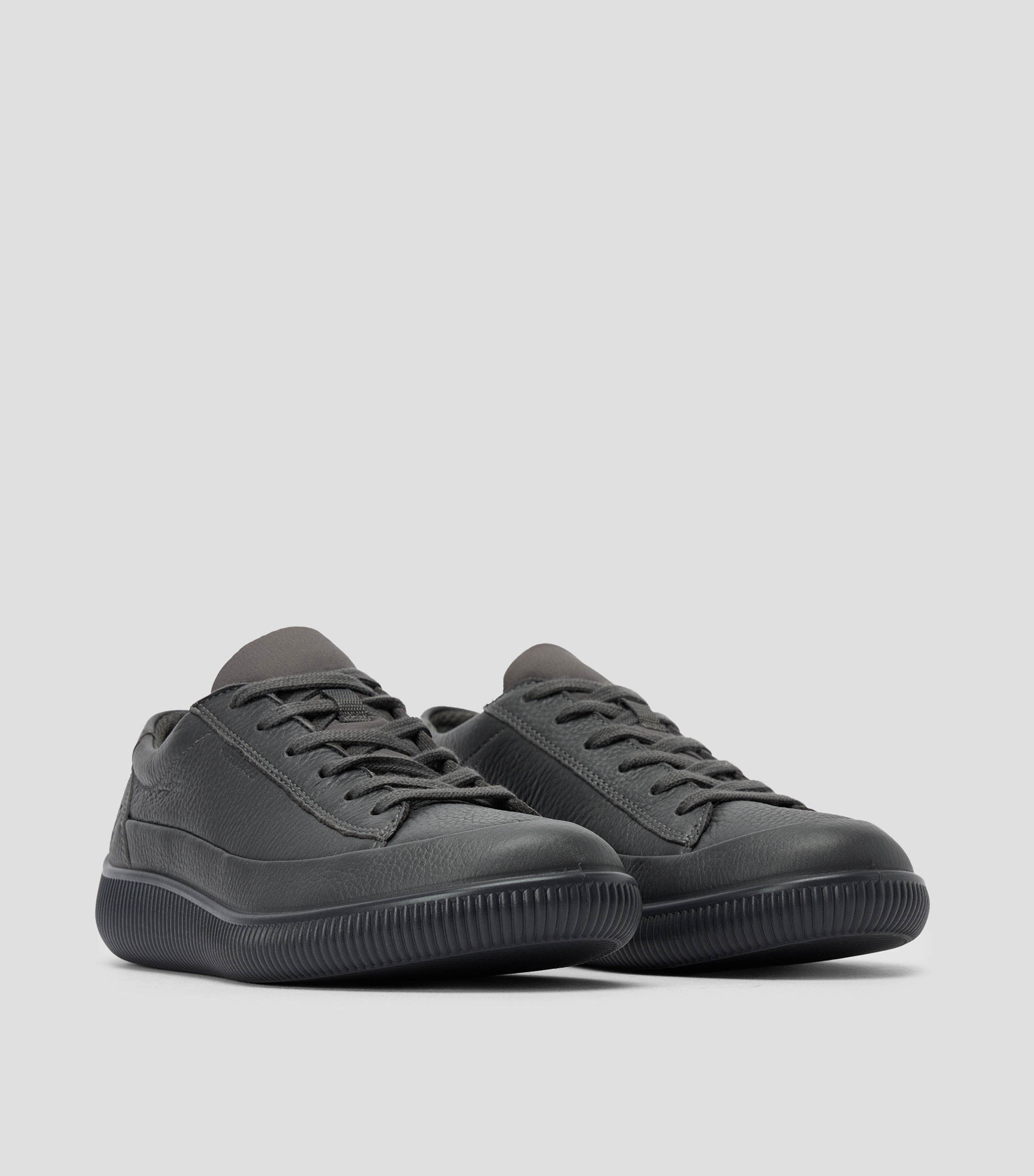 Tenis casuales en piel Hombre