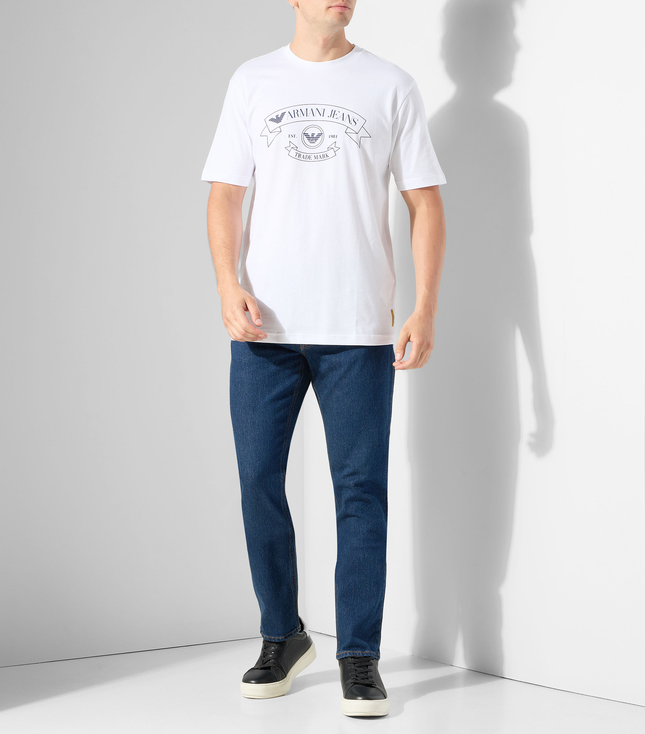 Playera cuello redondo manga corta estampada Hombre