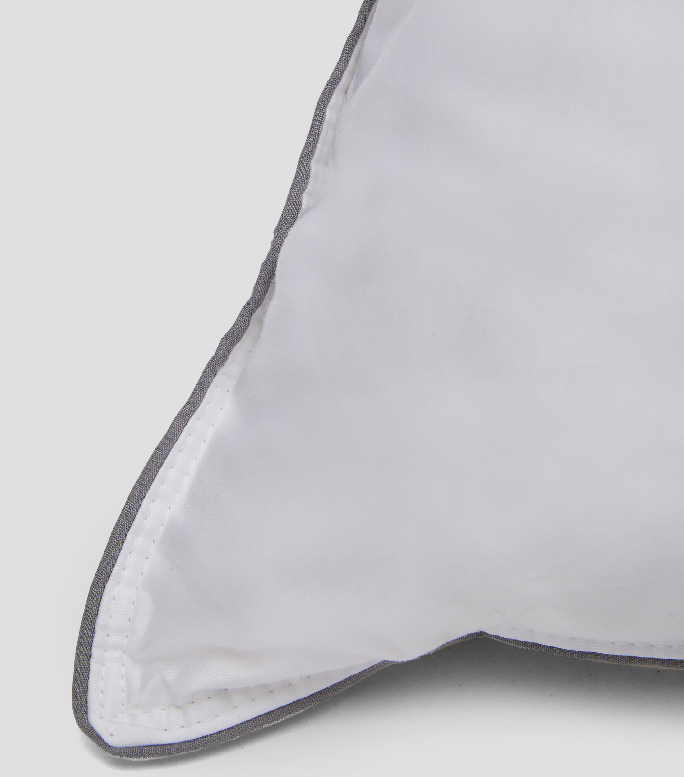 Almohada Estandar Medio Blanca