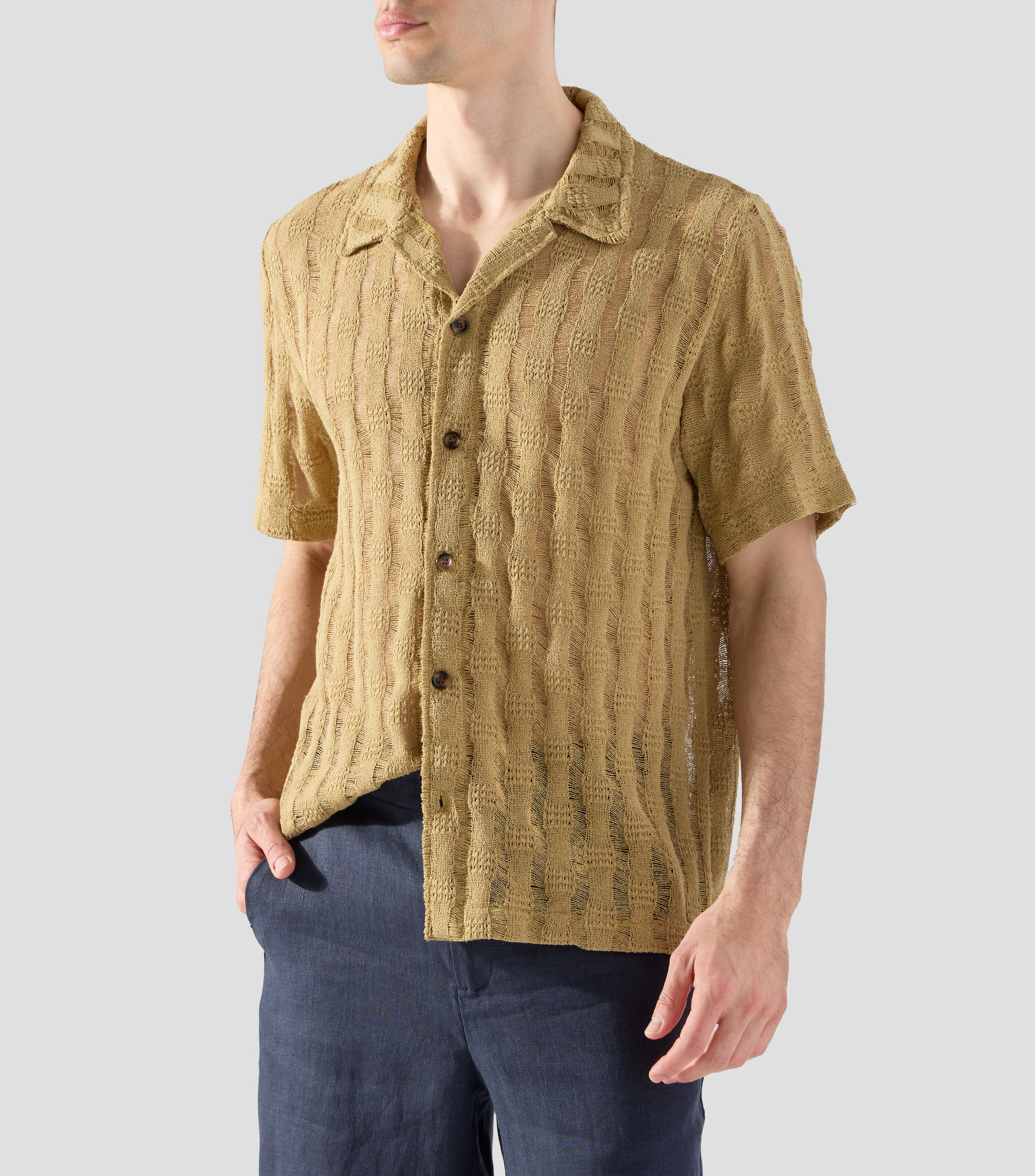 Camisa lisa con manga corta Hombre