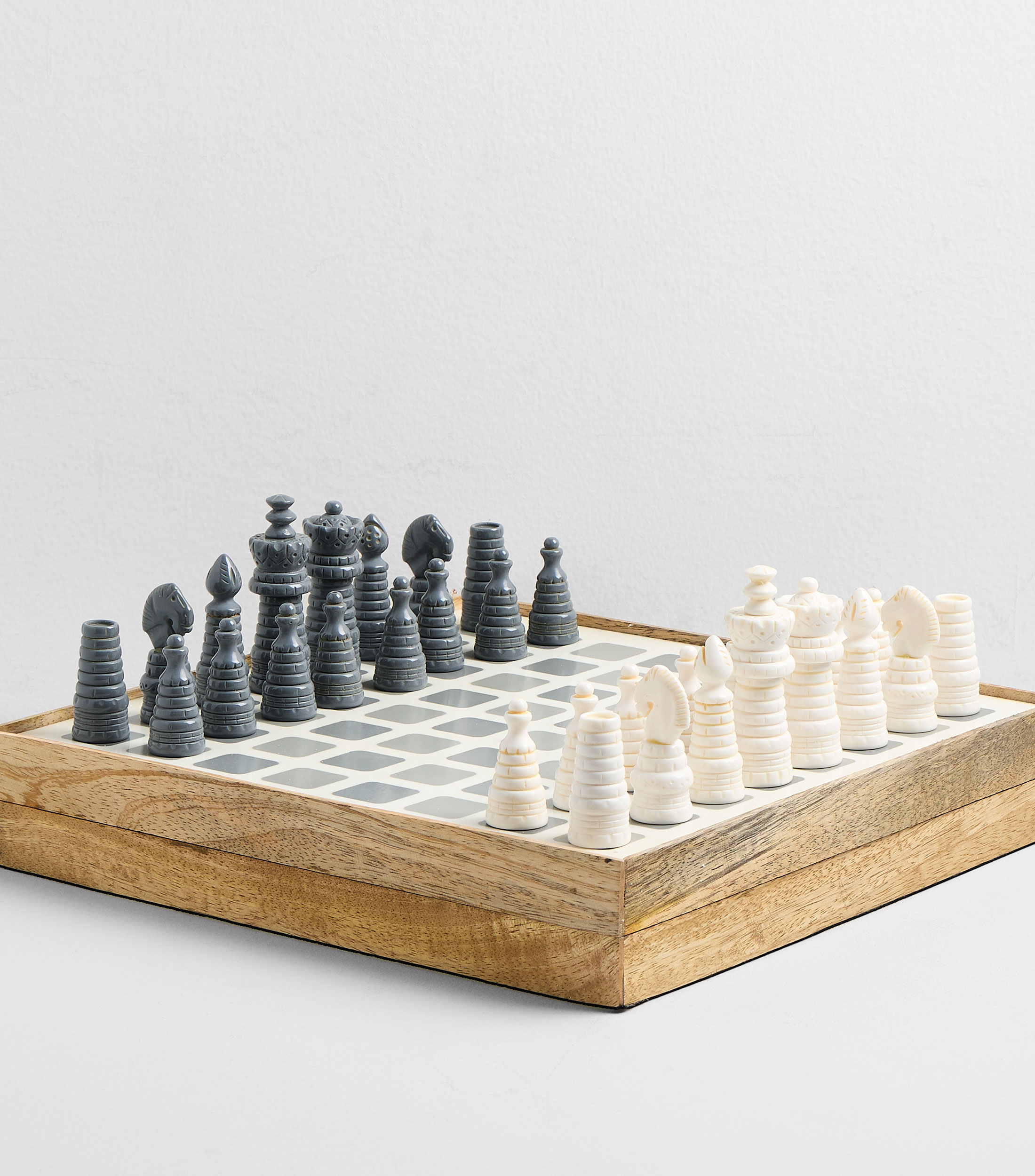 Juego de Ajedrez Decorativo en Madera