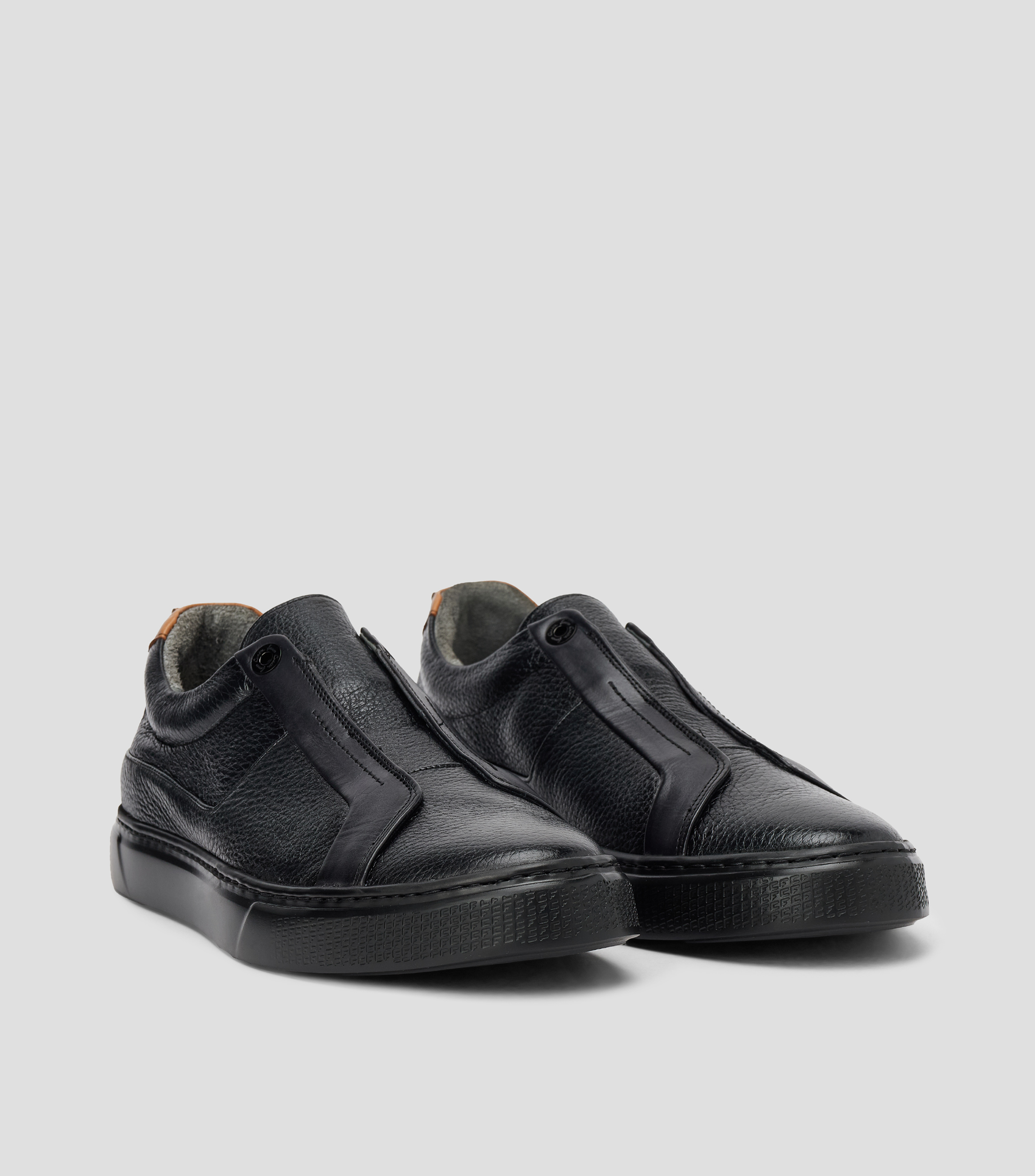 Tenis casuales en piel genuina de venado y bovino Hombre
