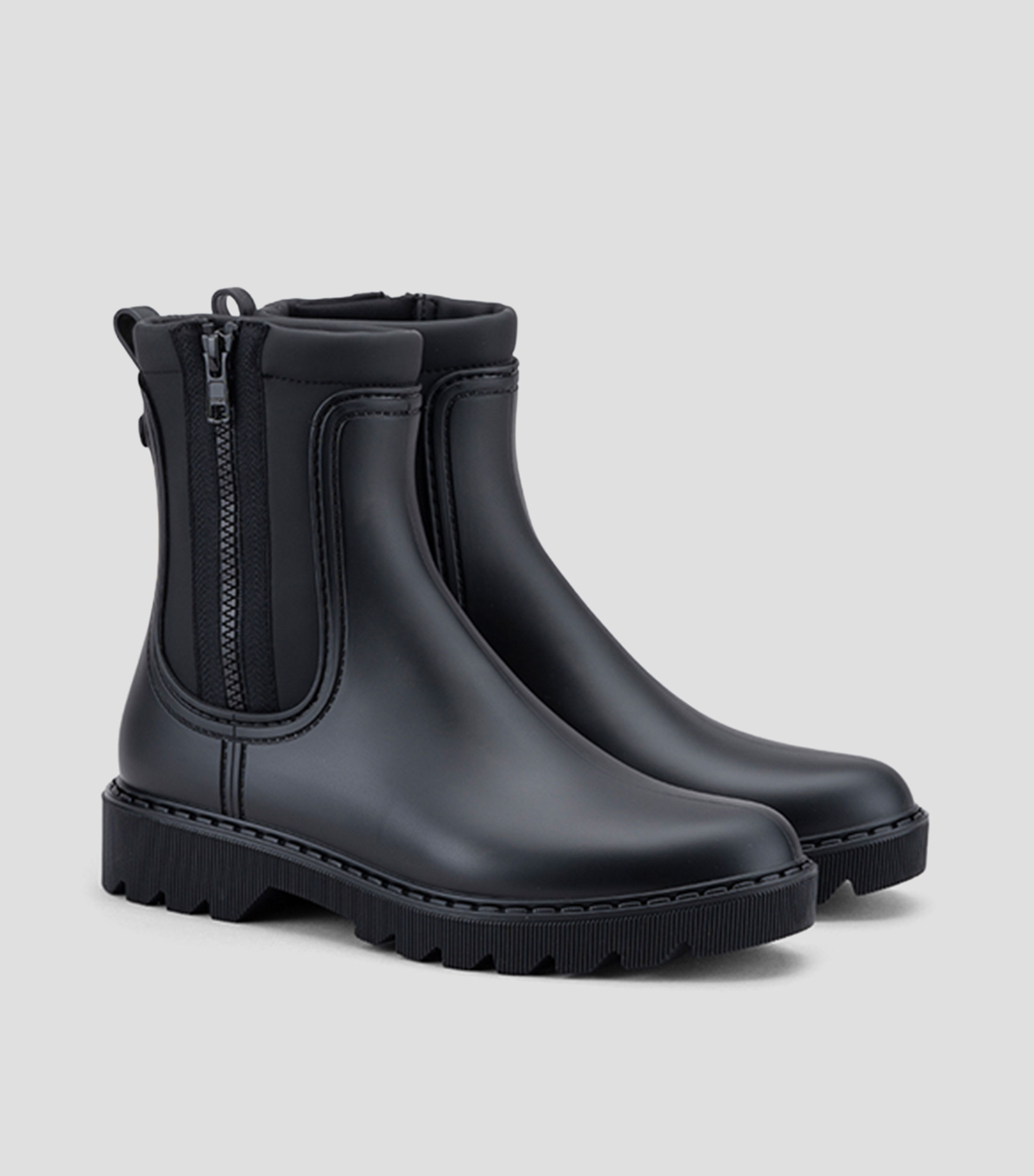 Botines casuales Chloe con tacón bajo cuadrado Mujer
