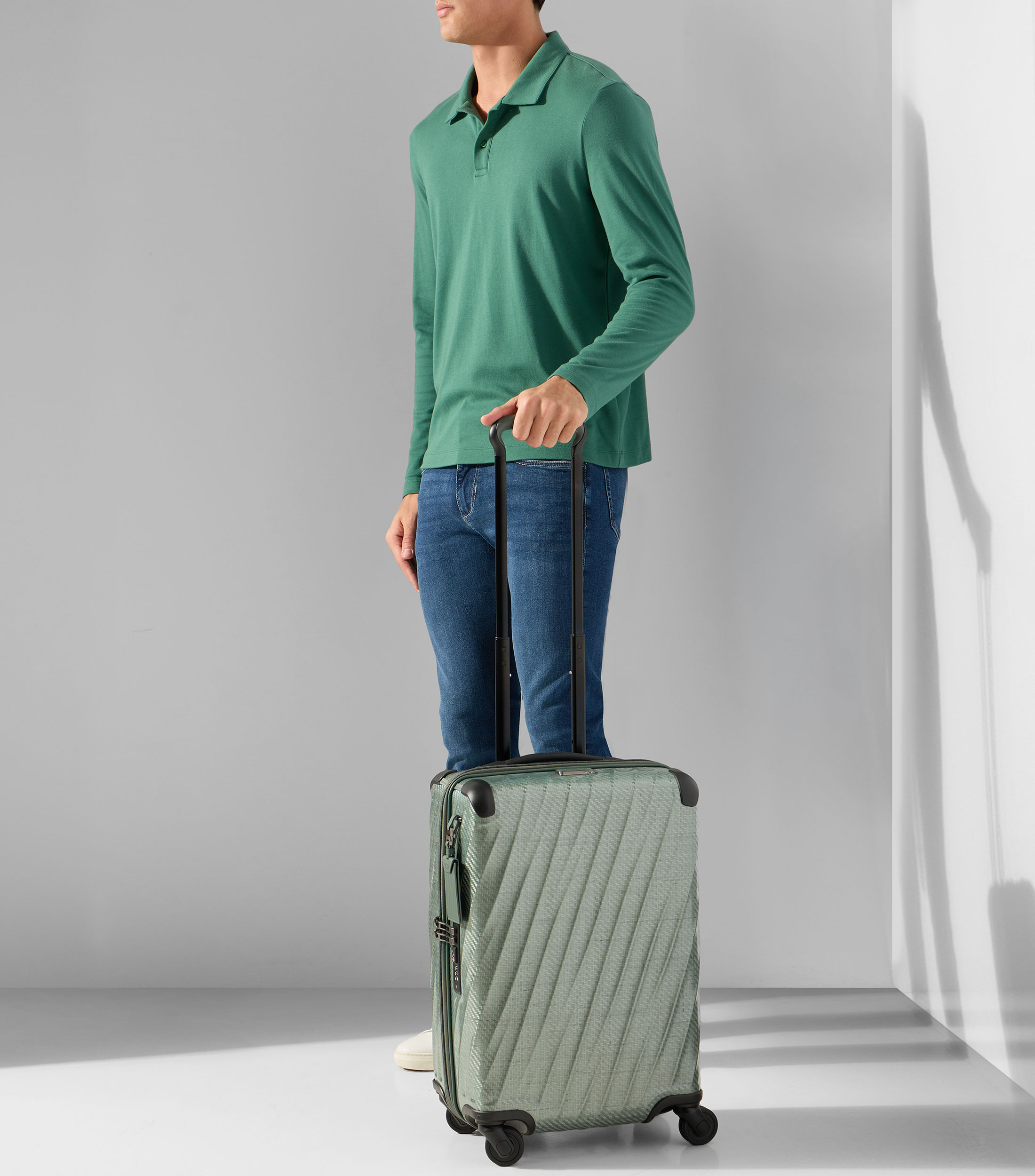 Maleta de viaje rígida 19 Degree Lite verde