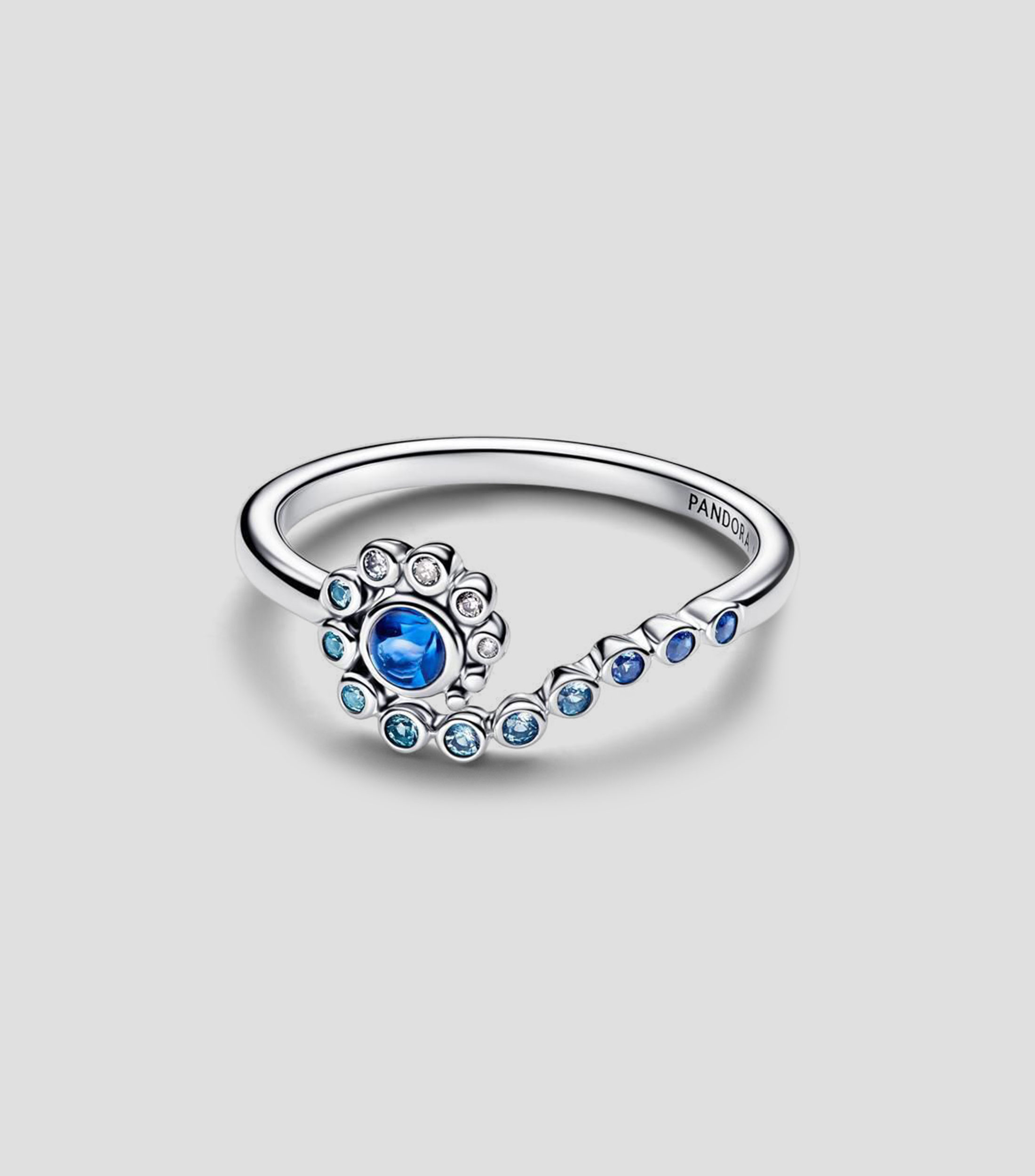 Anillo en plata con circonia cúbica Mujer