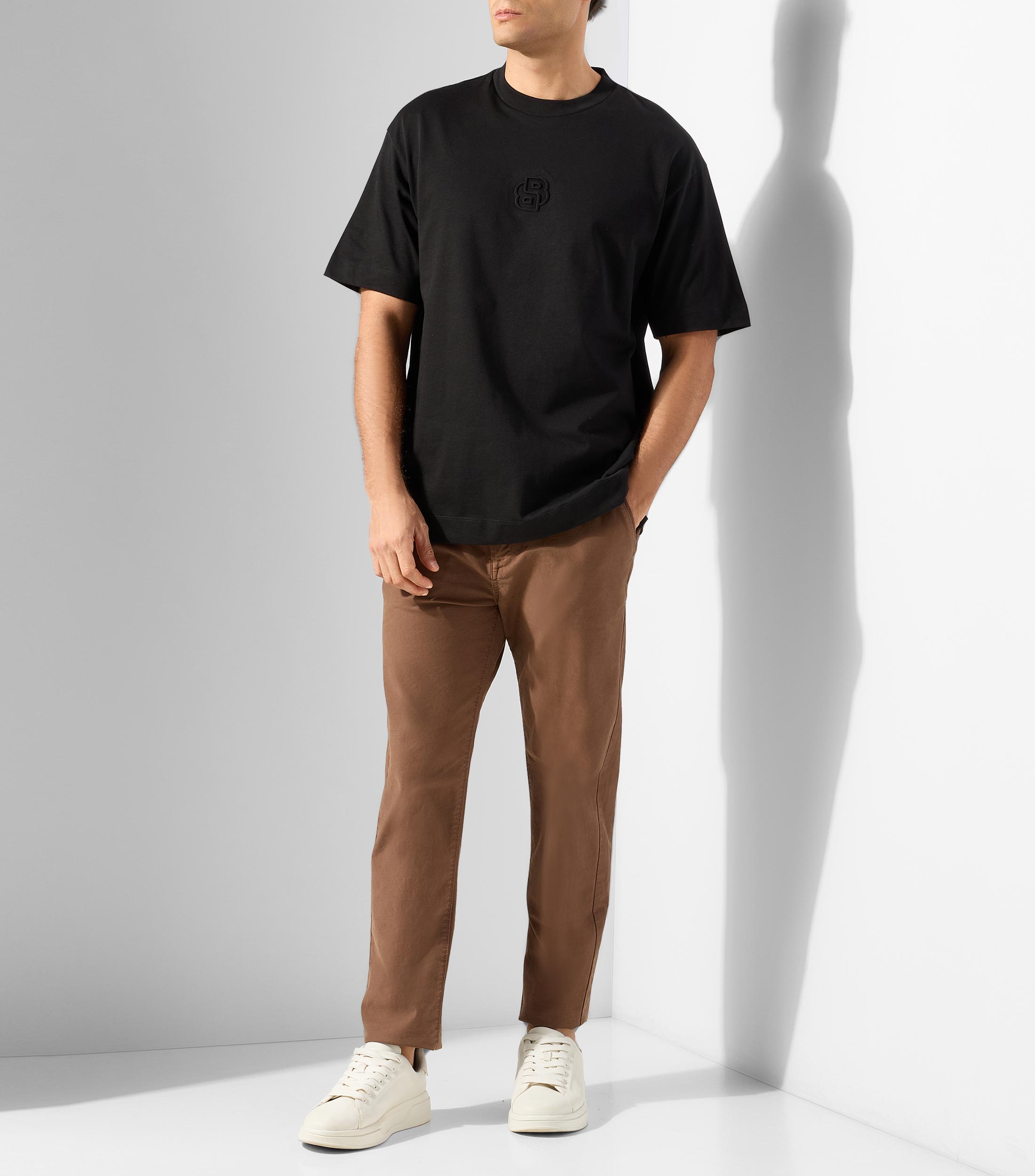 Playera cuello redondo manga corta estampada Hombre