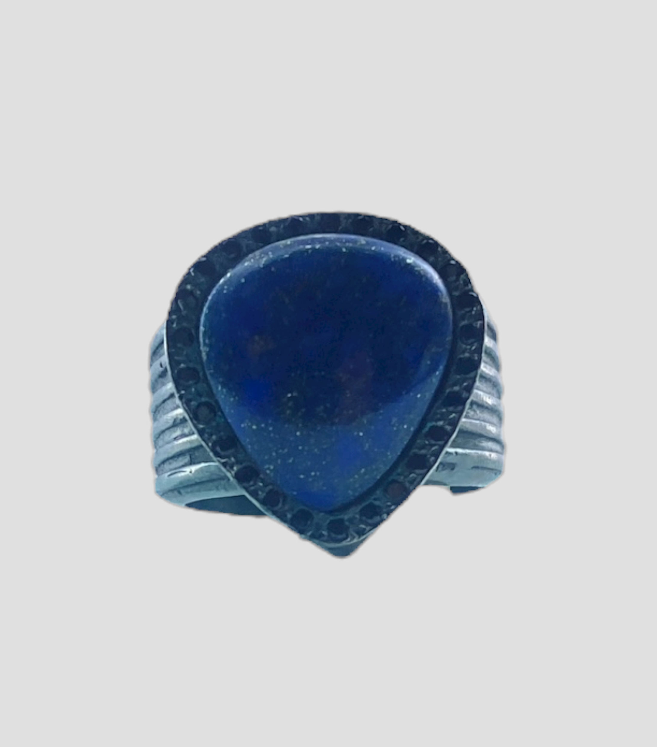 Anillo en plata .925 Guitar Pick con incrustación de lapislázuli Hombre