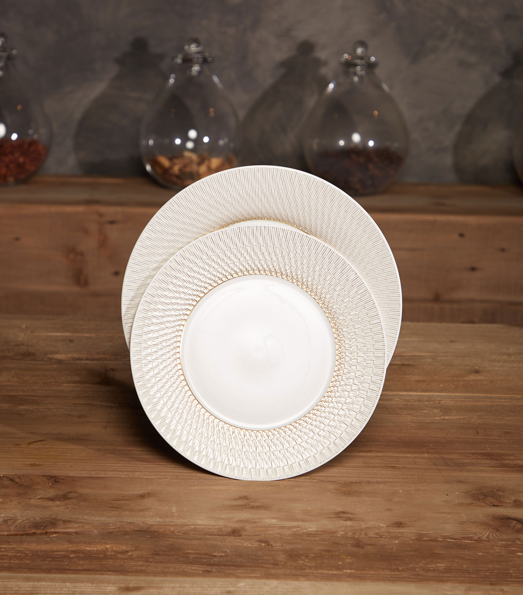 Plato para ensalada Twist Again en porcelana blanca