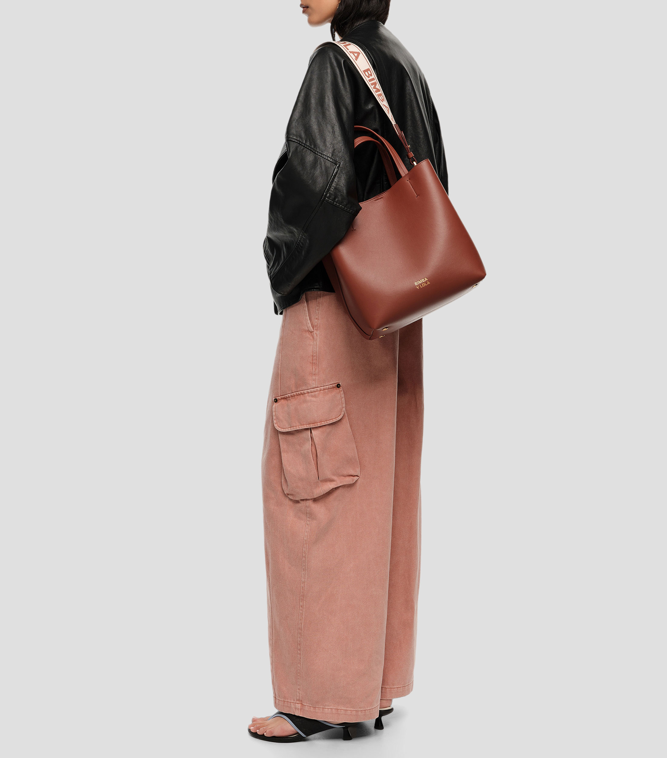 Bolsa Chihuahua grande piel nuez Mujer