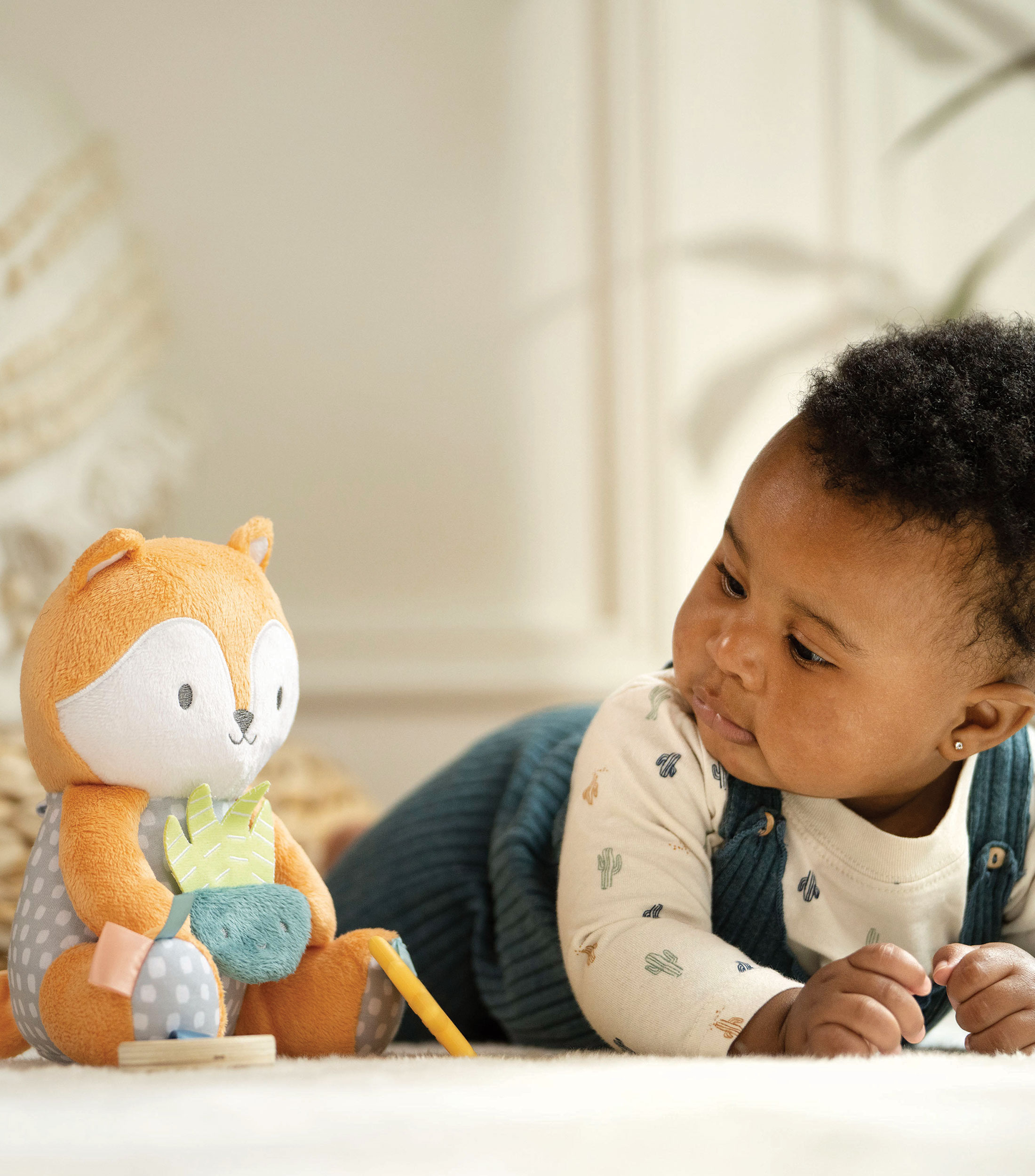 Peluche Calm Spring Plush Activity Pal