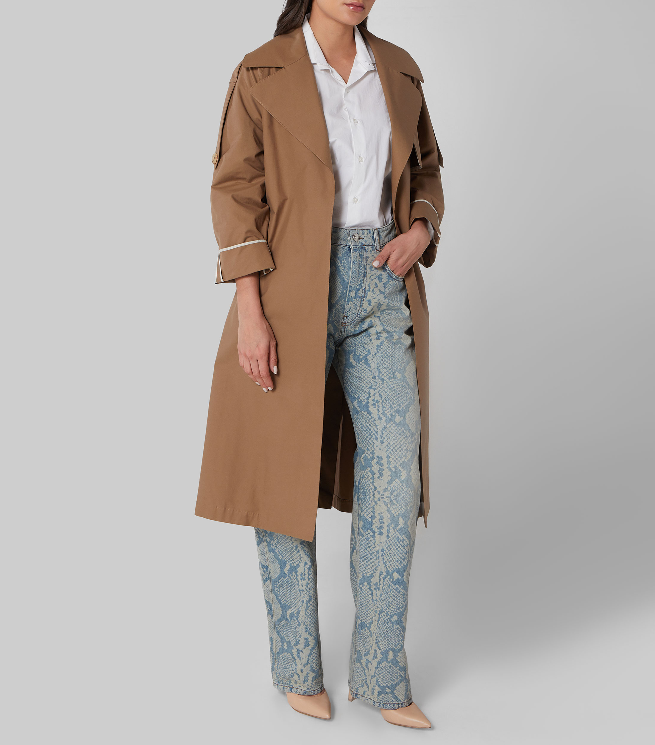 Gabardina tres cuartos con cinta Mujer