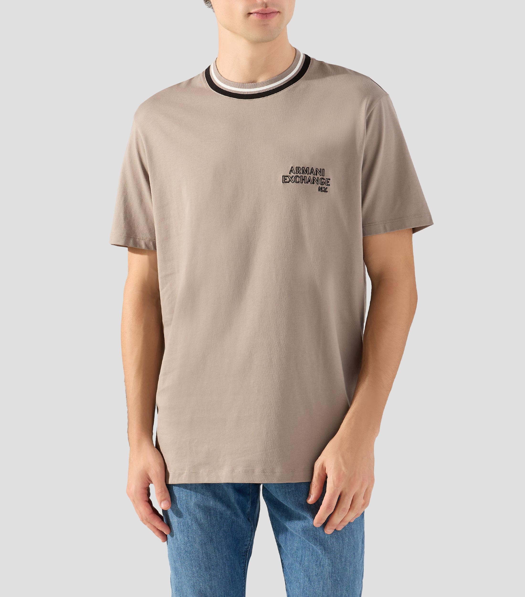 Playera de cuello redondo con manga corta lisa Hombre