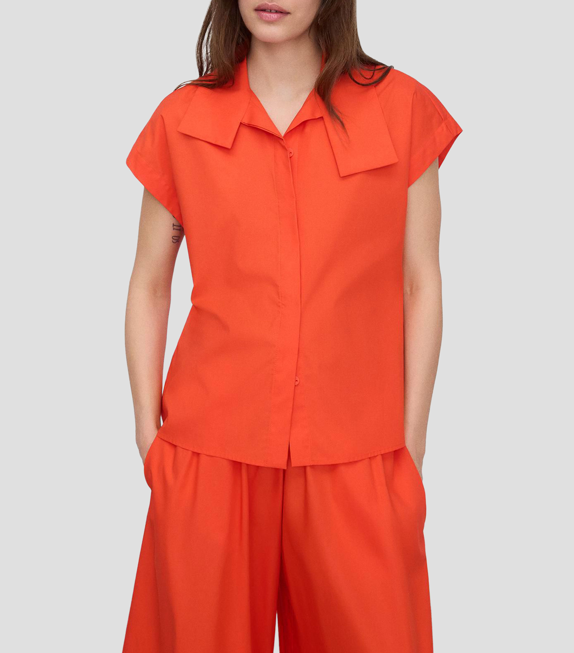 Camisa lisa con manga corta Mujer
