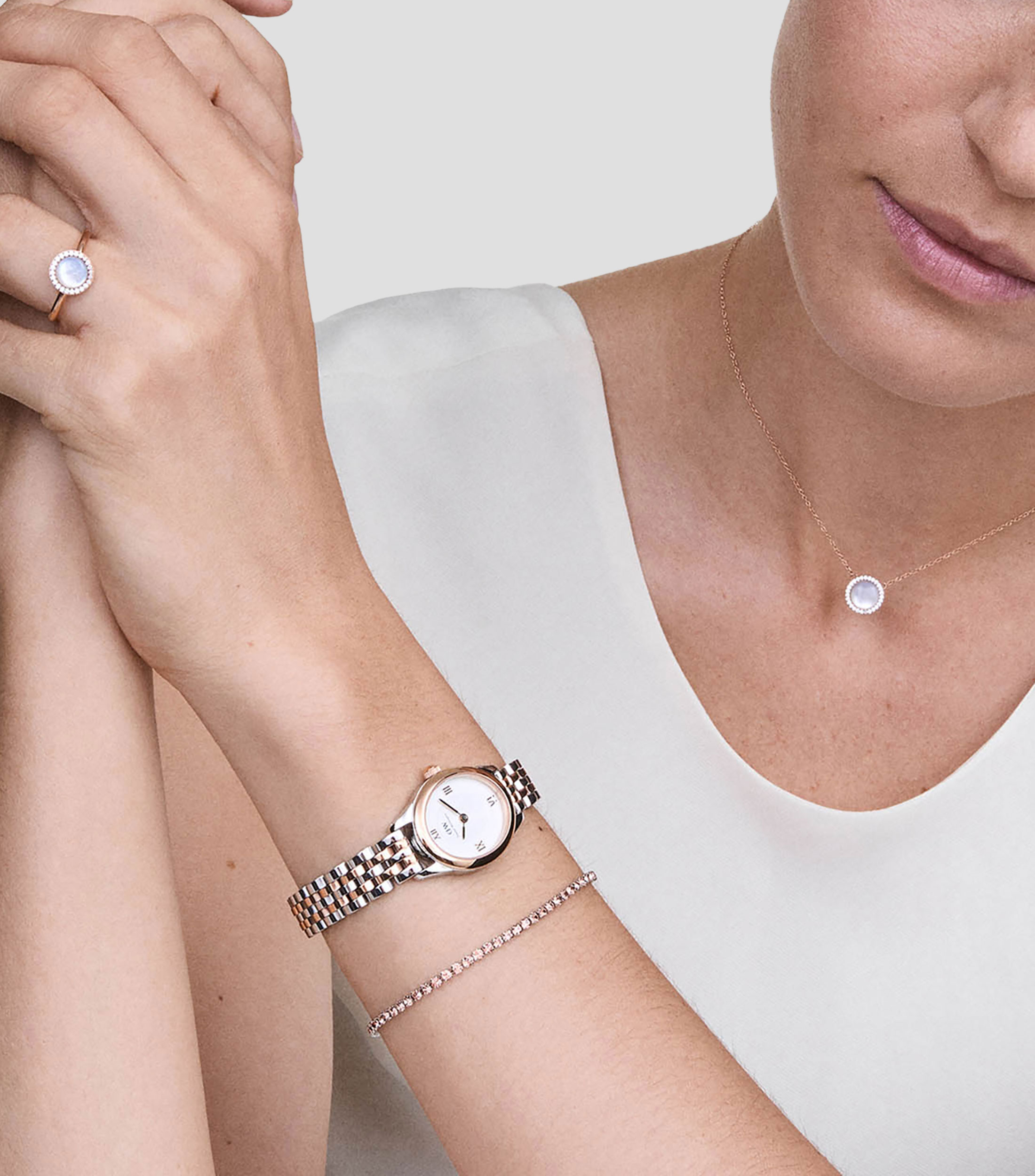 Collar con cristales y madre perla Mujer