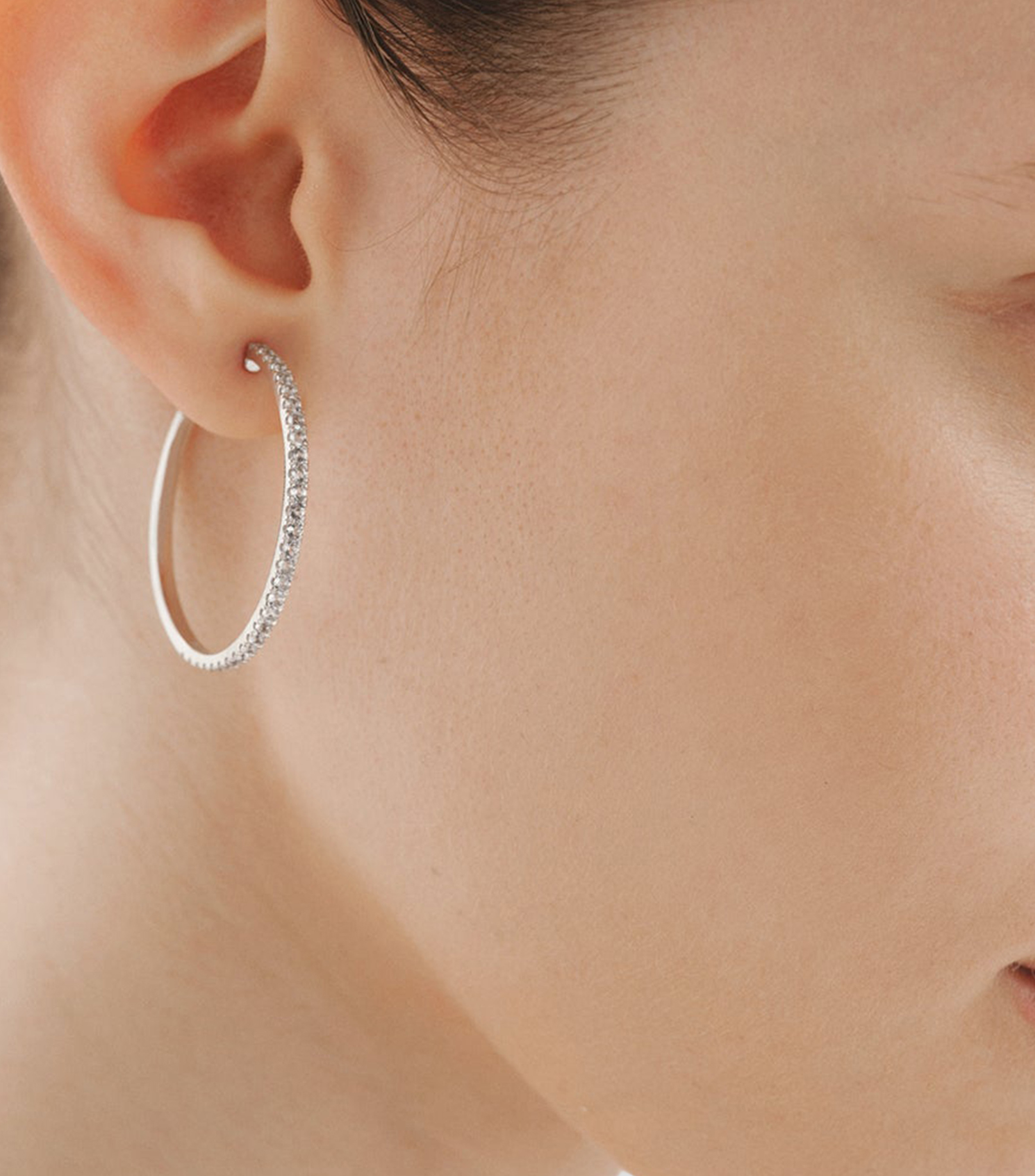 Pendientes aro grande en Plata .925 con topacios Mujer